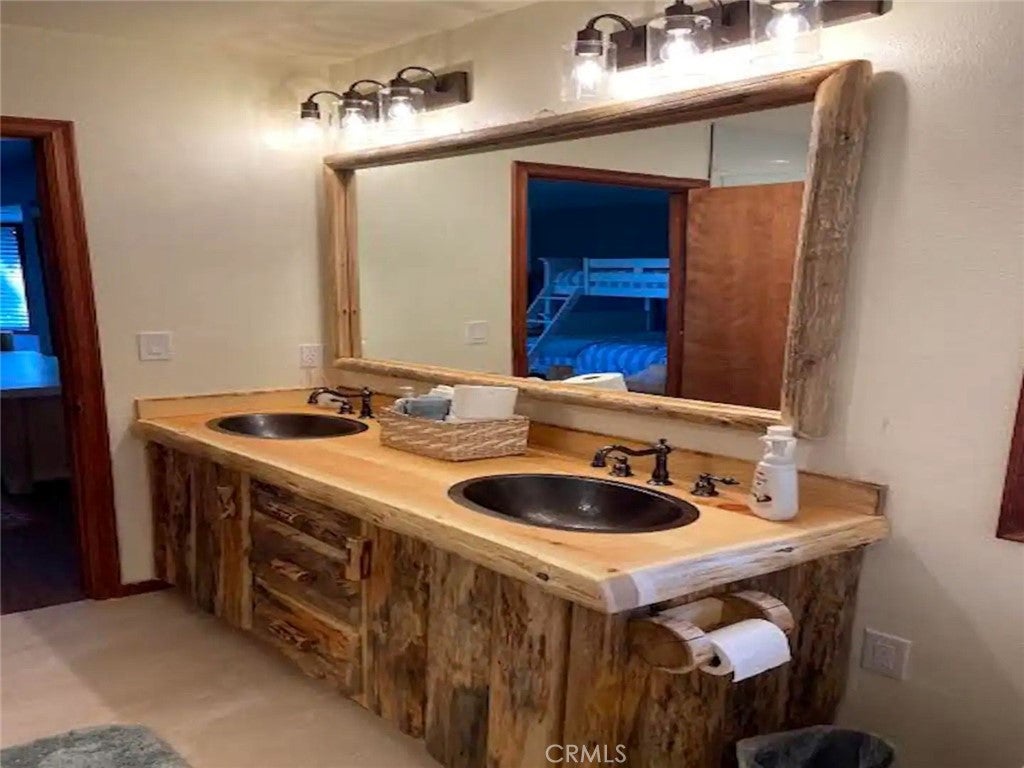 Crestline, California, 92325, United States, 3 Bedrooms Bedrooms, ,3 BathroomsBathrooms,Residential,For Sale,1939117