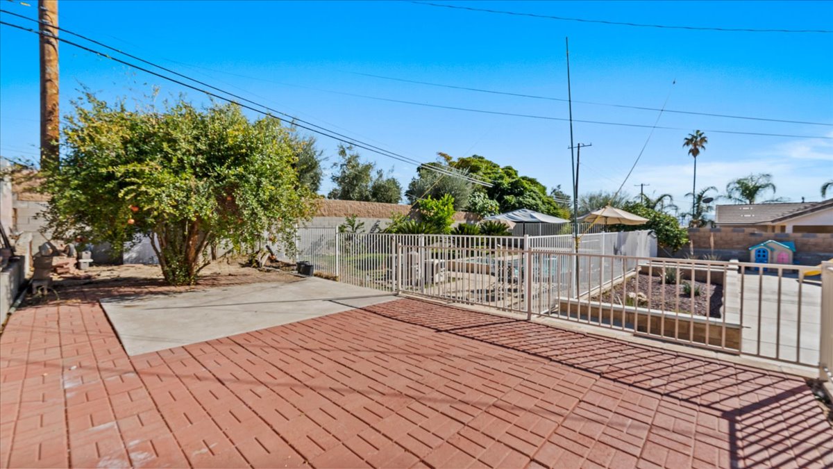 San Bernardino, California, 92404, United States, 3 Bedrooms Bedrooms, ,2 BathroomsBathrooms,Residential,For Sale,1990430