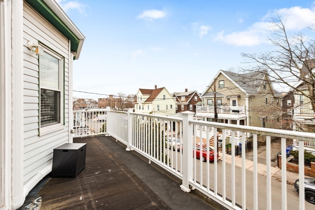 Malden, Massachusetts, 02148, United States, 5 Bedrooms Bedrooms, ,3 BathroomsBathrooms,Residential,For Sale,2033163