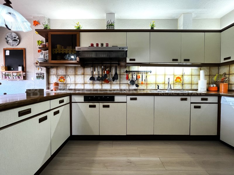 Pontevedra, Vigo, Comesa?a - Matam?, Matam? Pontev, Vigo, Galicia, ES, 4 Bedrooms Bedrooms, ,3 BathroomsBathrooms,Residential,For Sale,Pontevedra, Vigo, Comesa?a - Matam?, Matam? Pontev,1599052