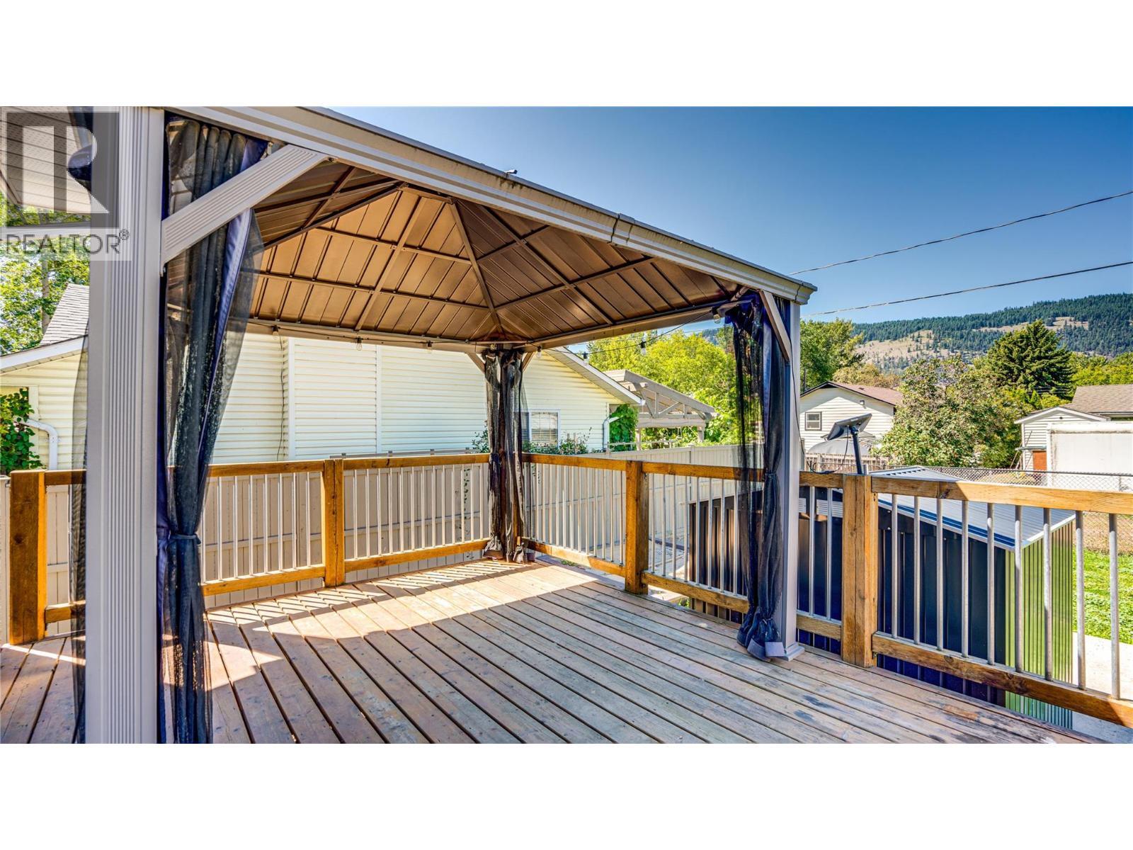 CHASE, British Columbia, V0E 1M0, CA, 5 Bedrooms Bedrooms, ,1 BathroomBathrooms,Residential,For Sale,1918383