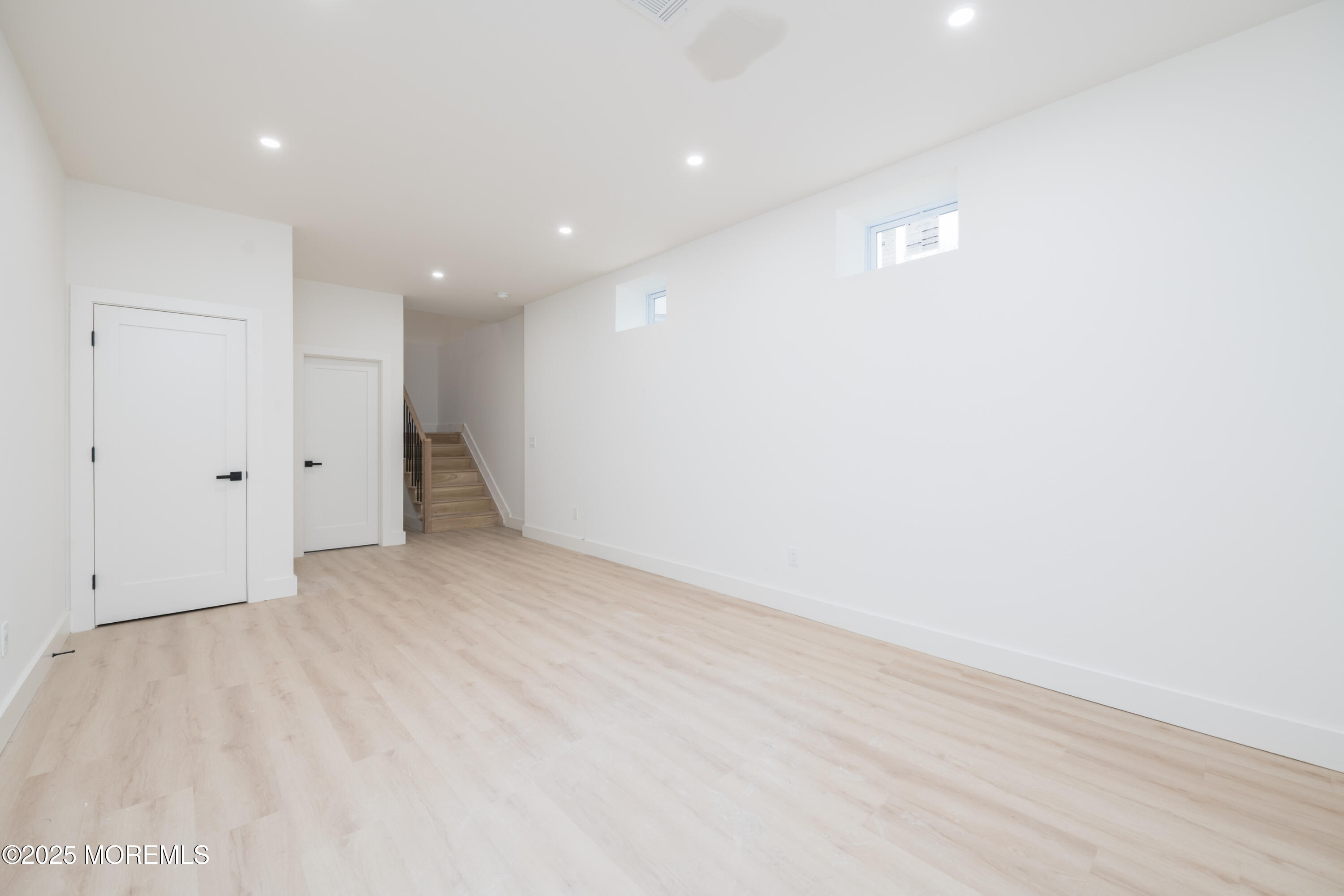 Edison, New Jersey, 08817, United States, 5 Bedrooms Bedrooms, ,4 BathroomsBathrooms,Residential,For Sale,2001489