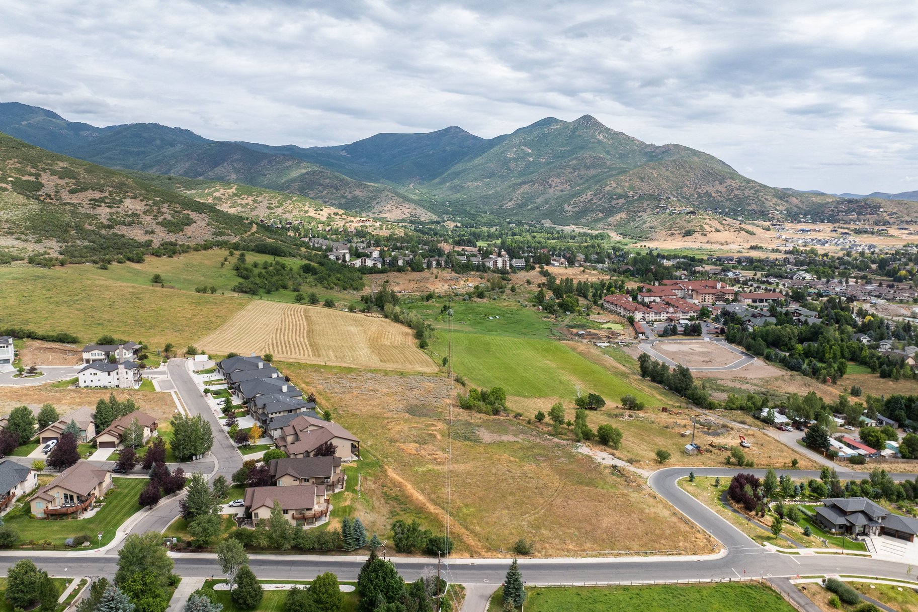  Rare 4-Acre Estate Property overlooking Midway - 物件實景