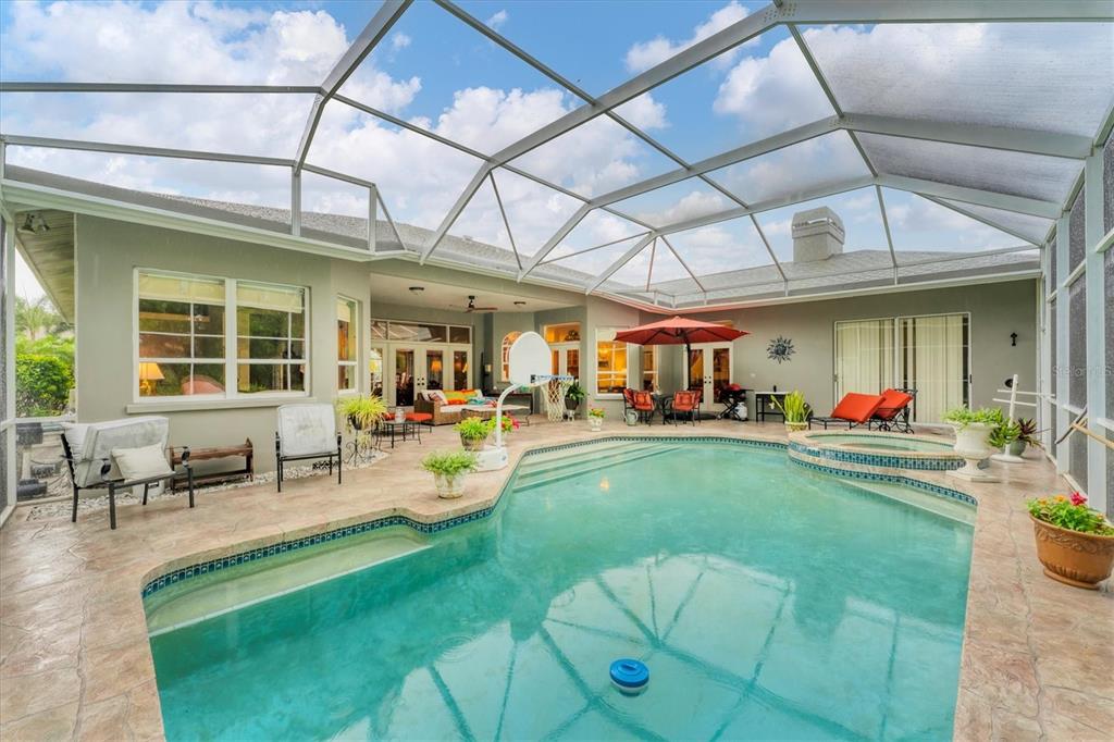 Sarasota, Florida, 34233, United States, 4 Bedrooms Bedrooms, ,4 BathroomsBathrooms,Residential,For Sale,1891764