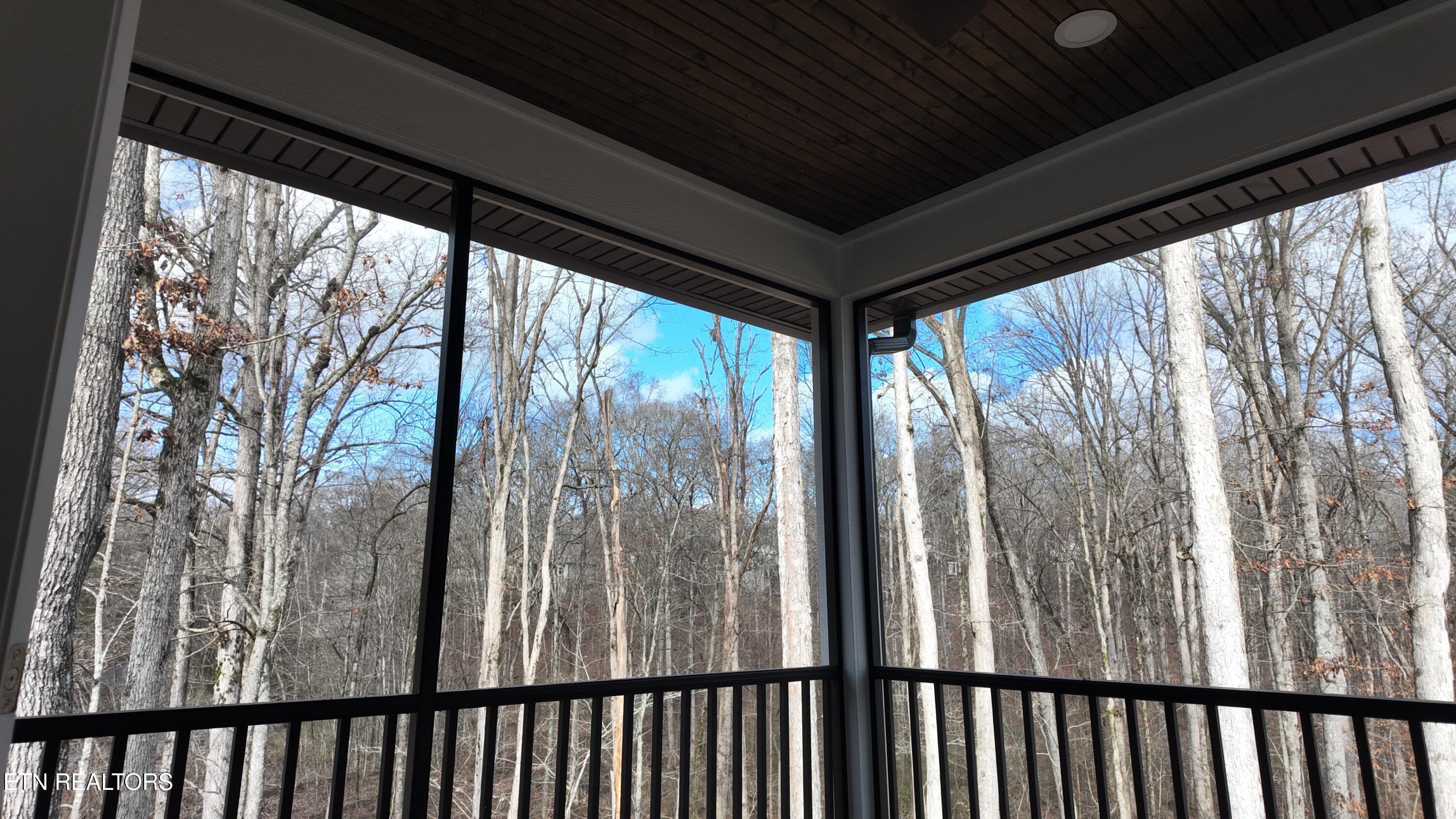 Loudon, Tennessee, 37774, United States, 4 Bedrooms Bedrooms, ,3 BathroomsBathrooms,Residential,For Sale,1981899