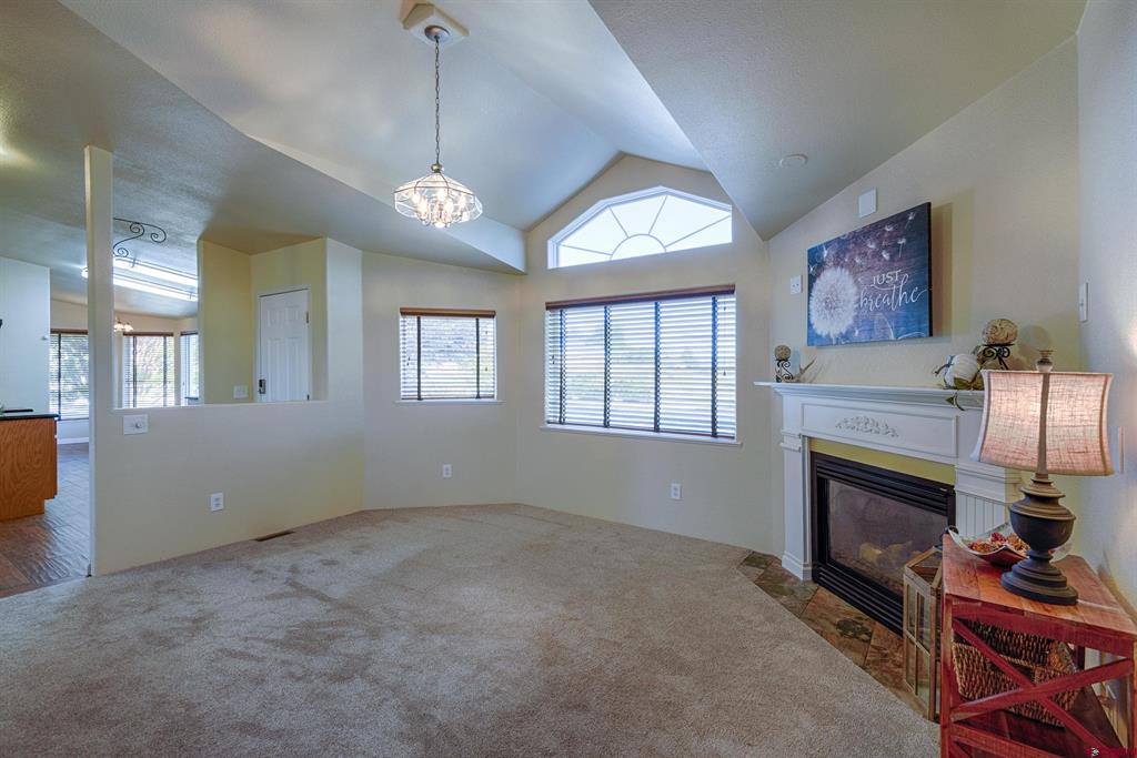 Montrose, Colorado, 81401, United States, 4 Bedrooms Bedrooms, ,3 BathroomsBathrooms,Residential,For Sale,1976353