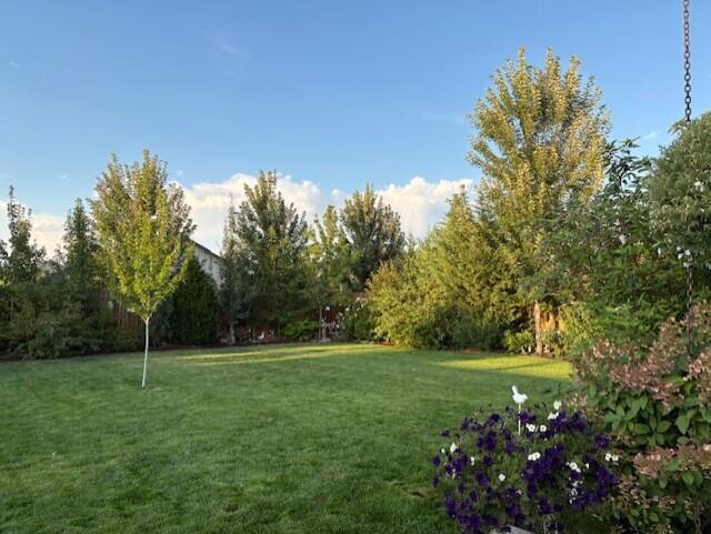 Redmond, Oregon, 97756, United States, 4 Bedrooms Bedrooms, ,3 BathroomsBathrooms,Residential,For Sale,1931371