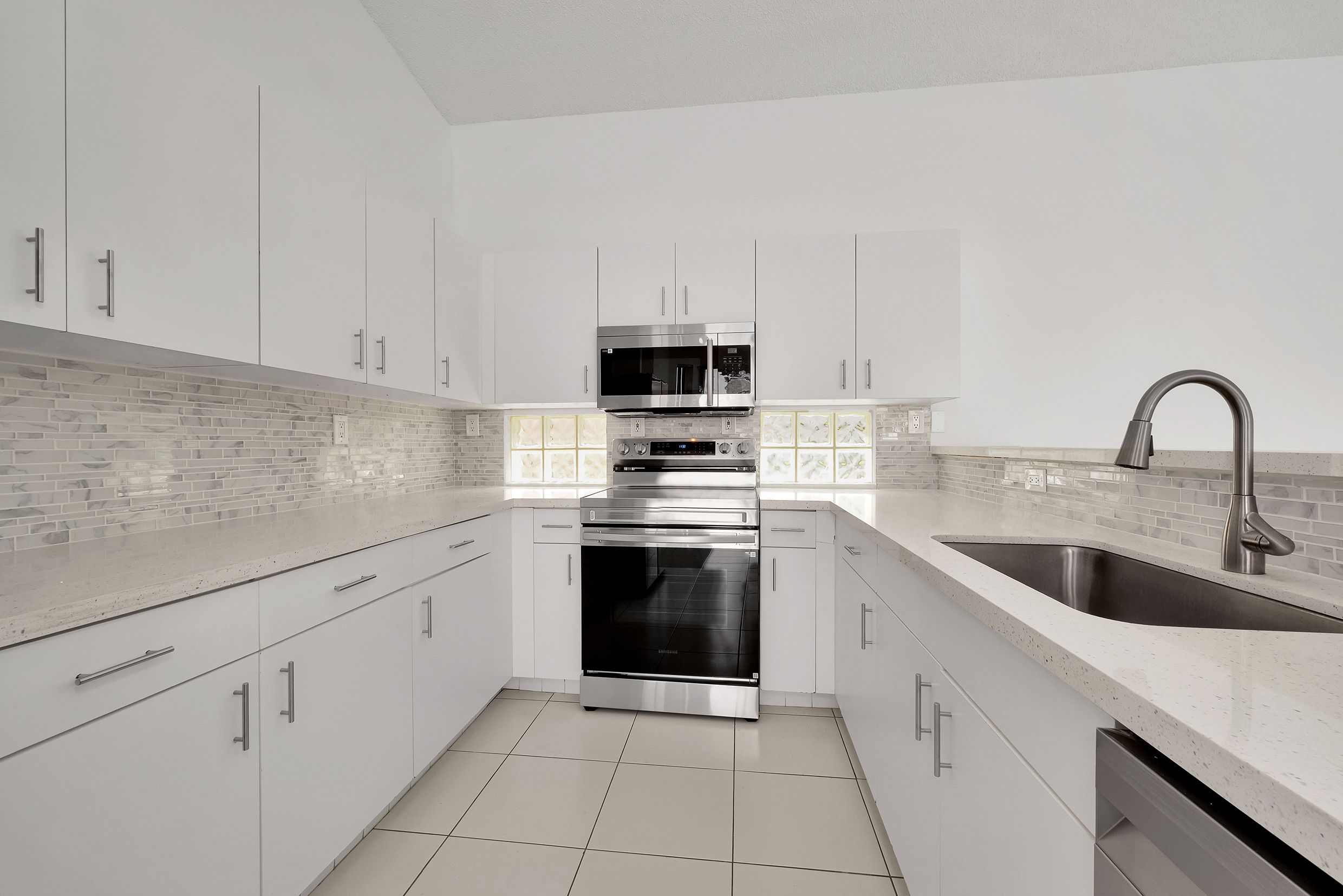  15558 SW 112th Dr, Miami, FL, 33196 - 物件實景