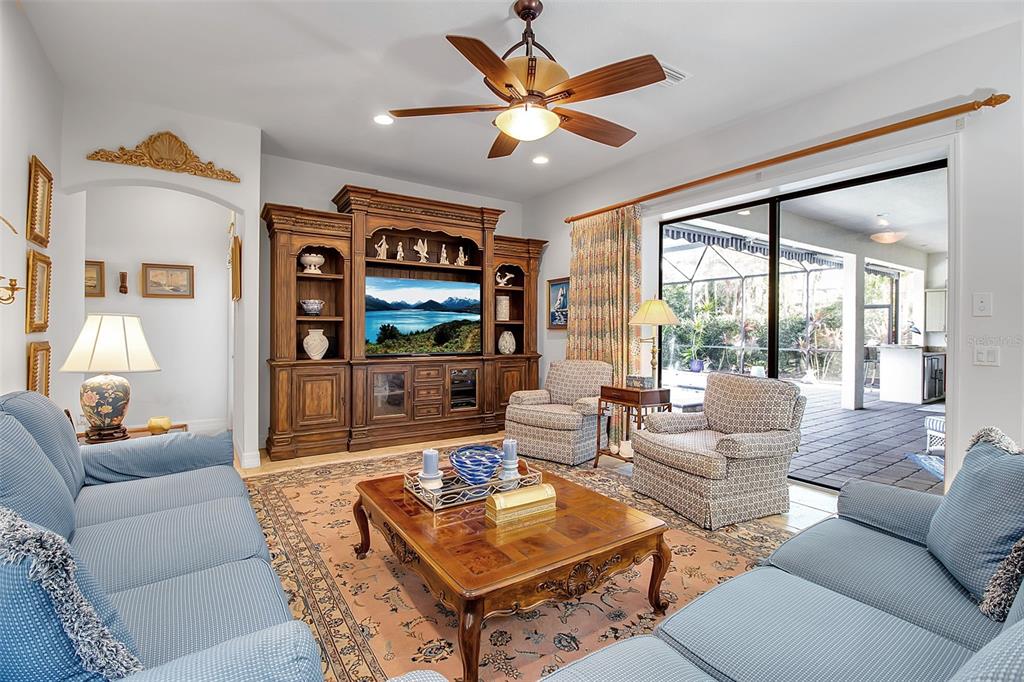 Sarasota, Florida, 34240, United States, 3 Bedrooms Bedrooms, ,3 BathroomsBathrooms,Residential,For Sale,2003503