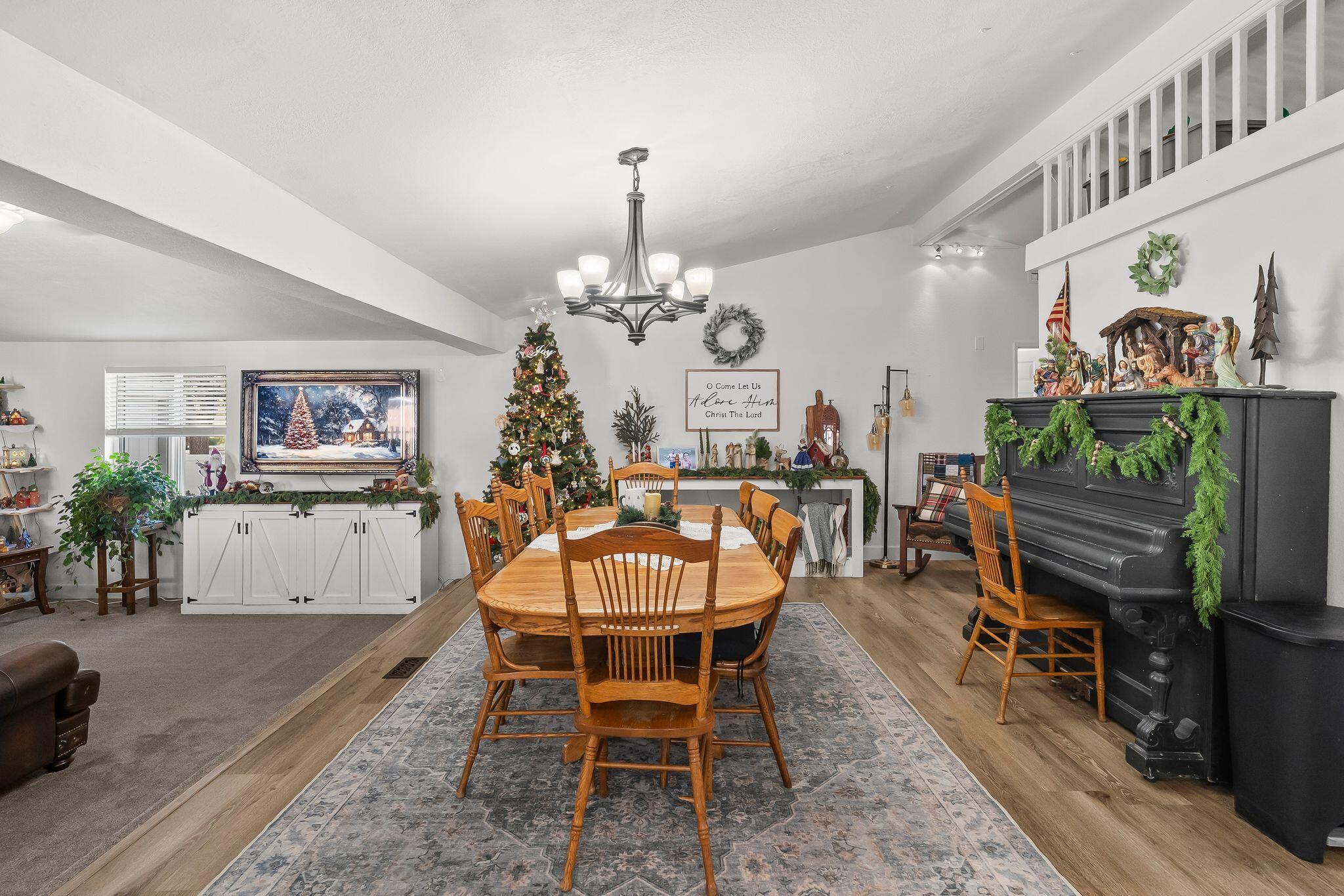 St George, Utah, 84770, United States, 6 Bedrooms Bedrooms, ,3 BathroomsBathrooms,Residential,For Sale,2005357