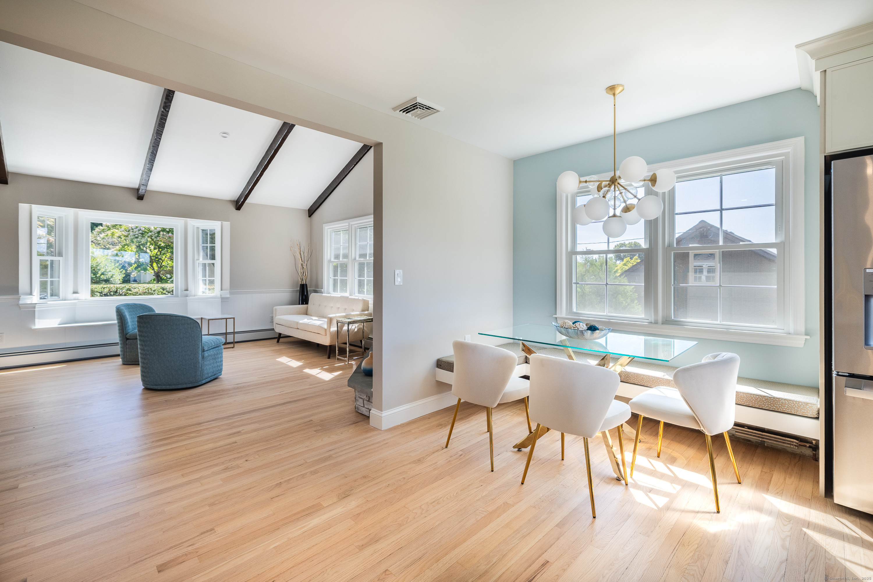 Brookfield, Connecticut, 06804, United States, 3 Bedrooms Bedrooms, ,4 BathroomsBathrooms,Residential,For Sale,1940398