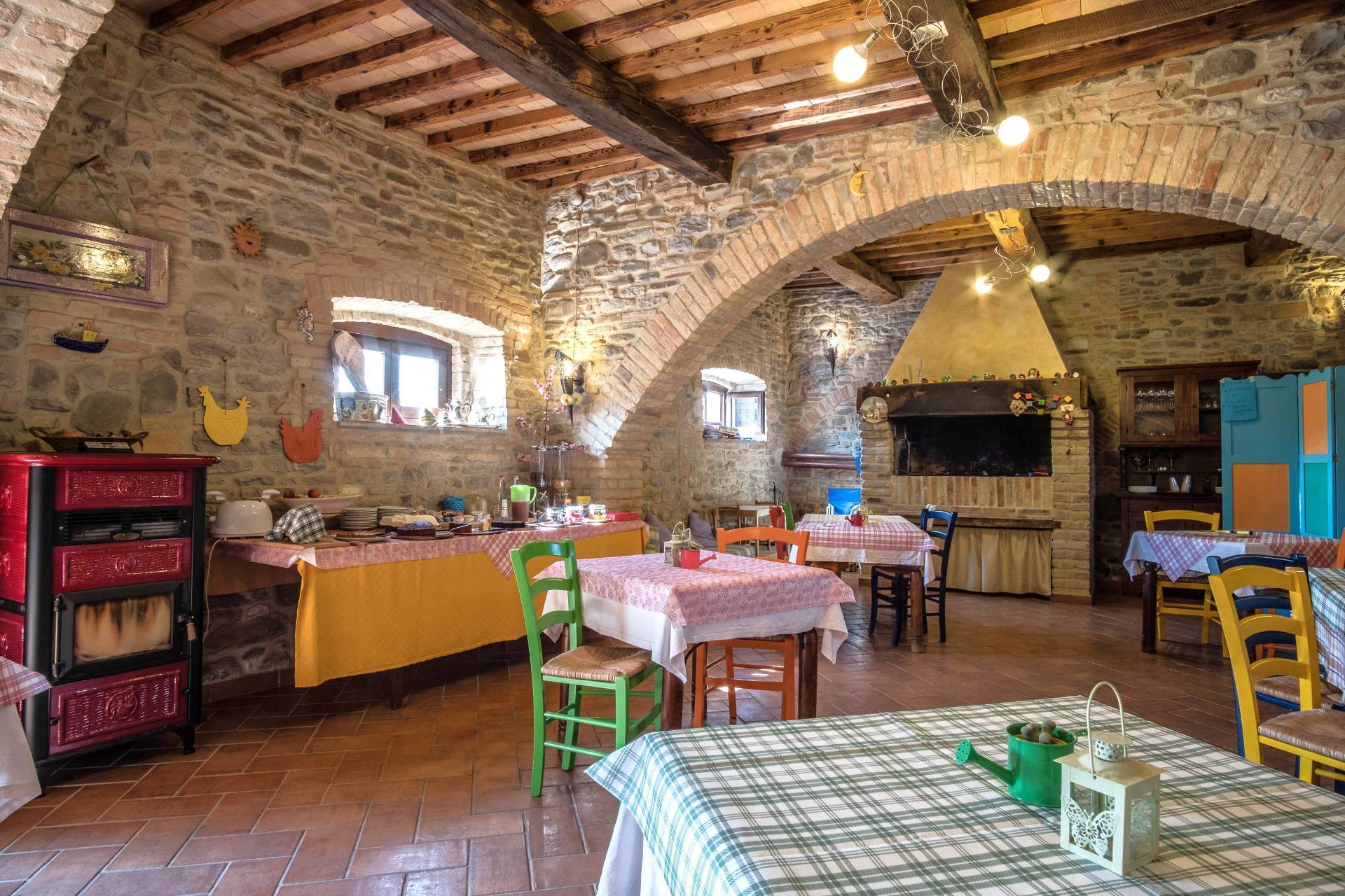 Umbertide, Perugia, 06019, IT, 12 Bedrooms Bedrooms, ,14 BathroomsBathrooms,Residential,For Sale,1986258