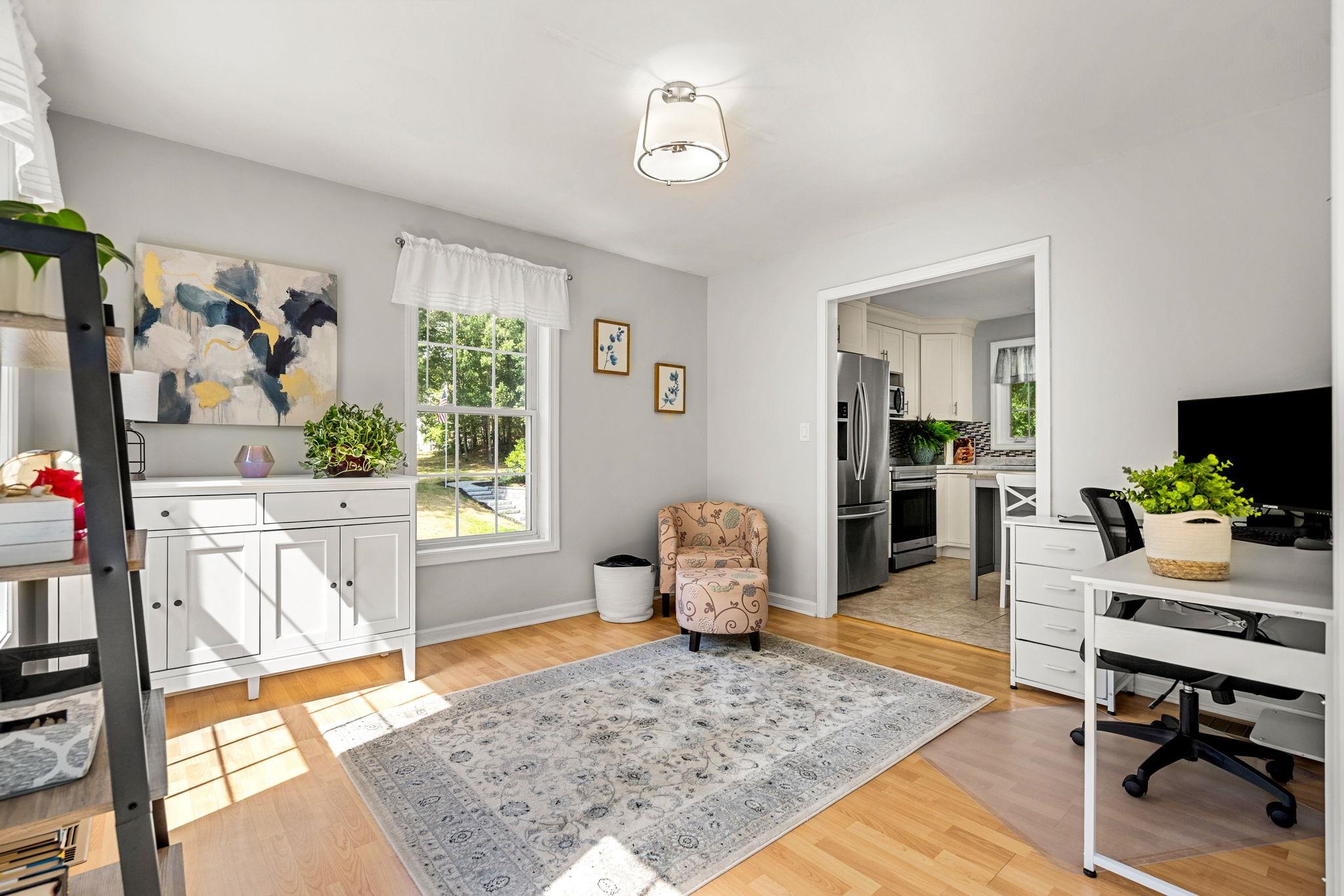 Derry, New Hampshire, 03038, United States, 3 Bedrooms Bedrooms, ,2 BathroomsBathrooms,Residential,For Sale,1927202