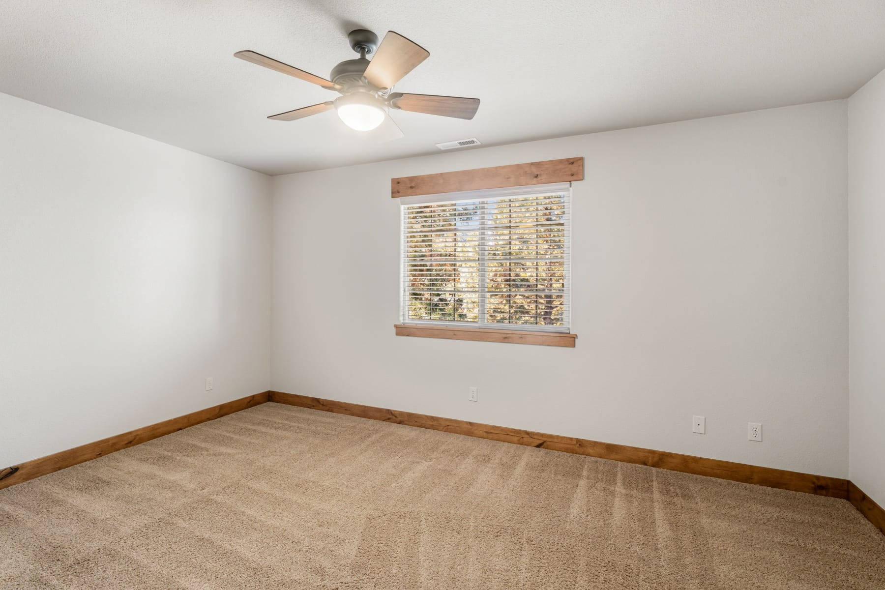  861 NW Yosemite Drive Bend, OR 97703 - 物件實景