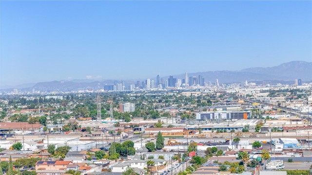 Los Angeles, California, 90002, United States, 5 Bedrooms Bedrooms, ,Residential,For Sale,2008147