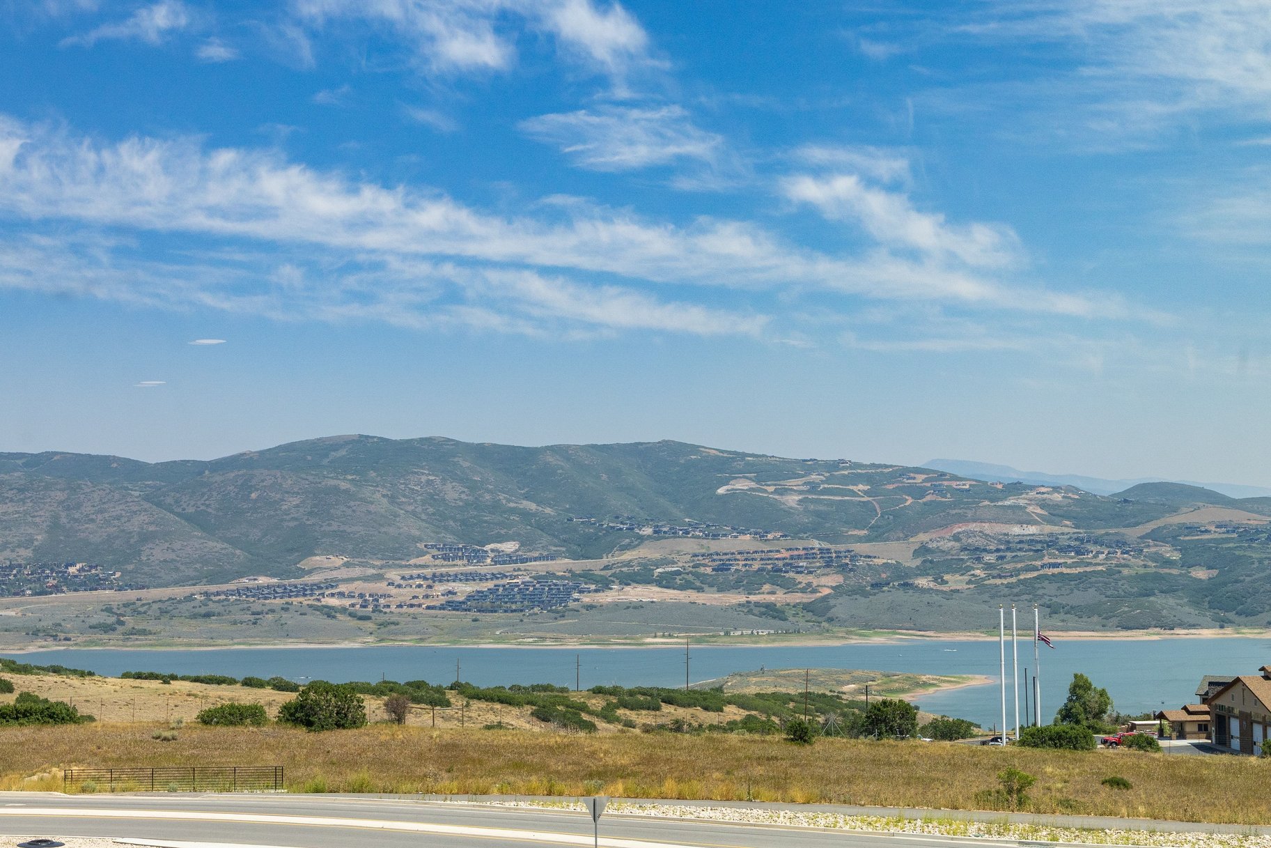  Brand New Luxury Walk to Ski Location at a Value Price - 物件實景