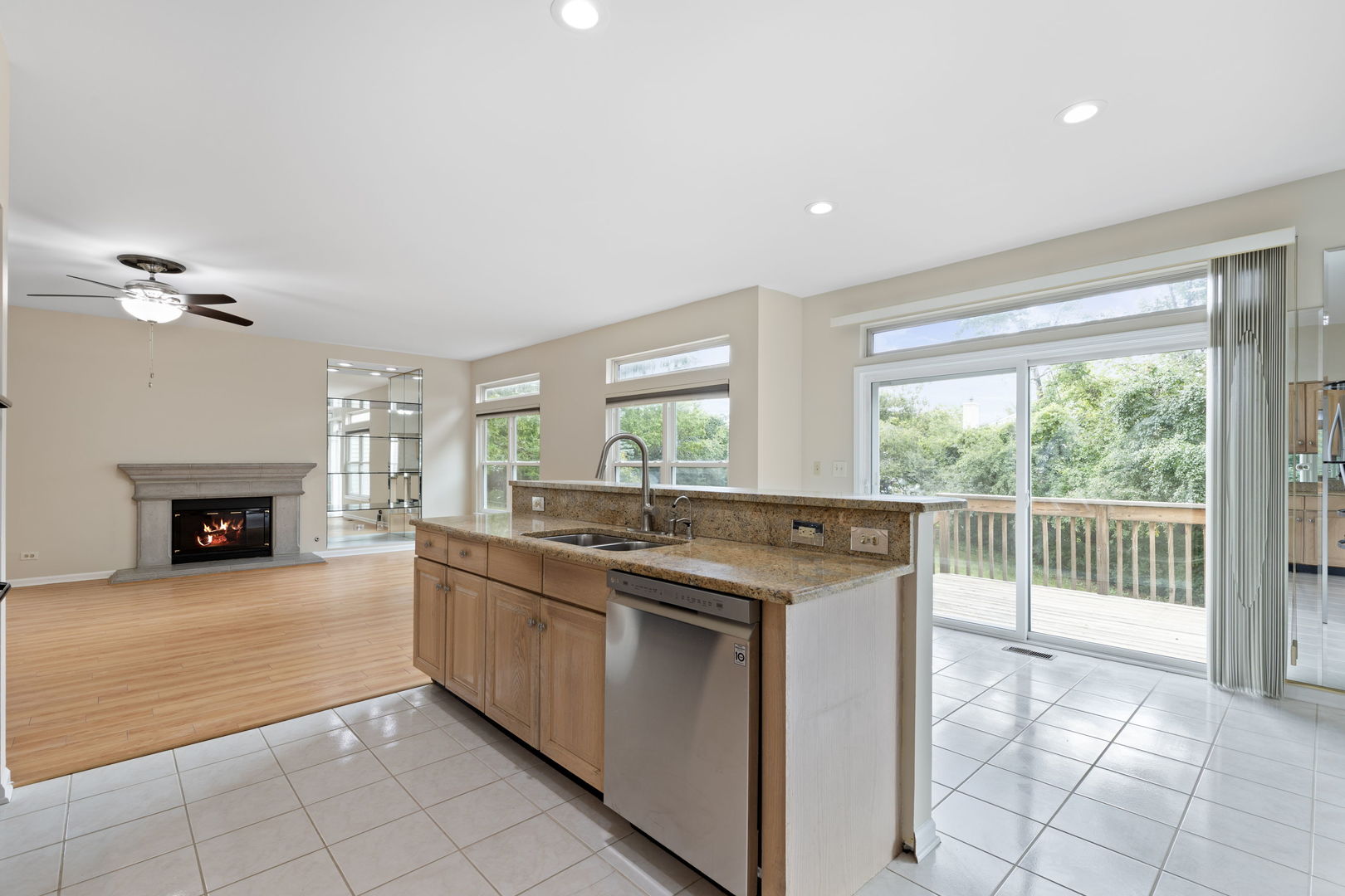 Gurnee, Illinois, 60031, United States, 5 Bedrooms Bedrooms, ,3 BathroomsBathrooms,Residential,For Sale,1940338