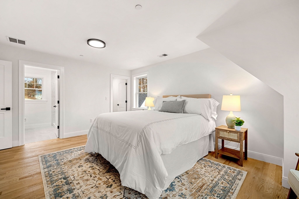 Haverhill, Massachusetts, 01830, United States, 4 Bedrooms Bedrooms, ,4 BathroomsBathrooms,Residential,For Sale,1993462