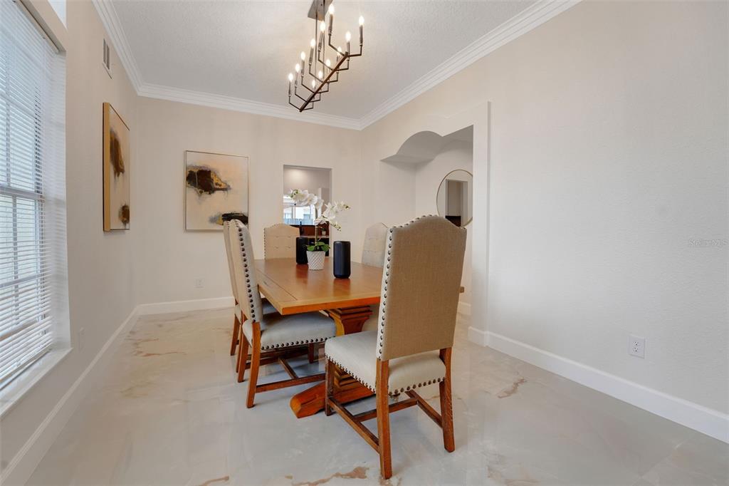Oviedo, Florida, 32765, United States, 5 Bedrooms Bedrooms, ,3 BathroomsBathrooms,Residential,For Sale,1932444