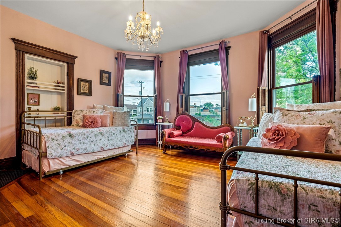 New Albany, Indiana, 47150, United States, 5 Bedrooms Bedrooms, ,3 BathroomsBathrooms,Residential,For Sale,1839066