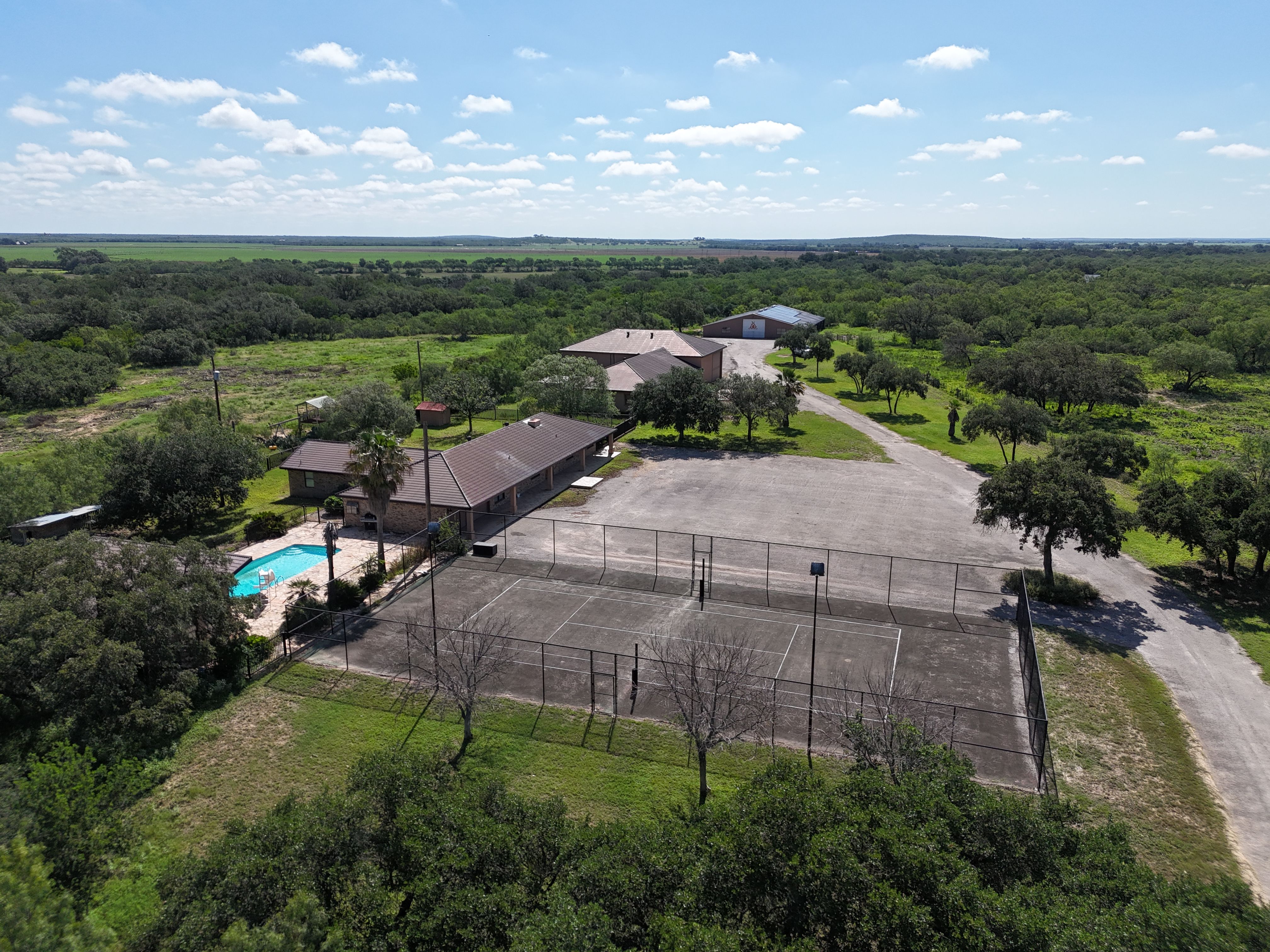  Apache Hill Ranch in Uvalde County - 物件實景