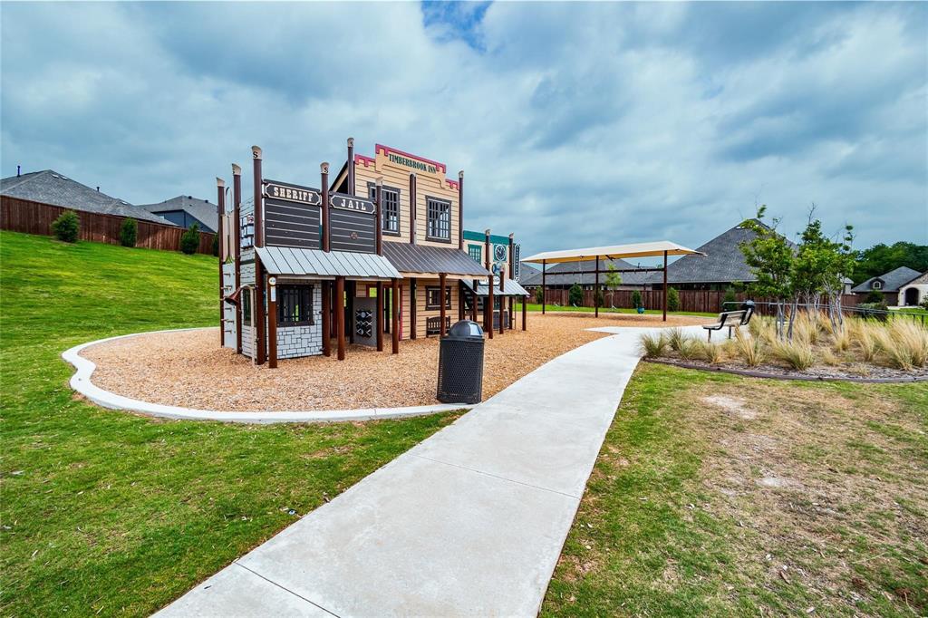 Justin, Texas, 76247, United States, 5 Bedrooms Bedrooms, ,4 BathroomsBathrooms,Residential,For Sale,1982092