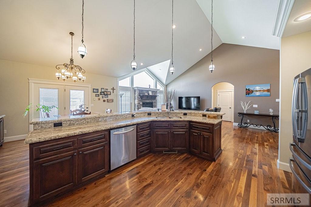 IDAHO FALLS, Idaho, 83404, United States, 4 Bedrooms Bedrooms, ,3 BathroomsBathrooms,Residential,For Sale,1873456