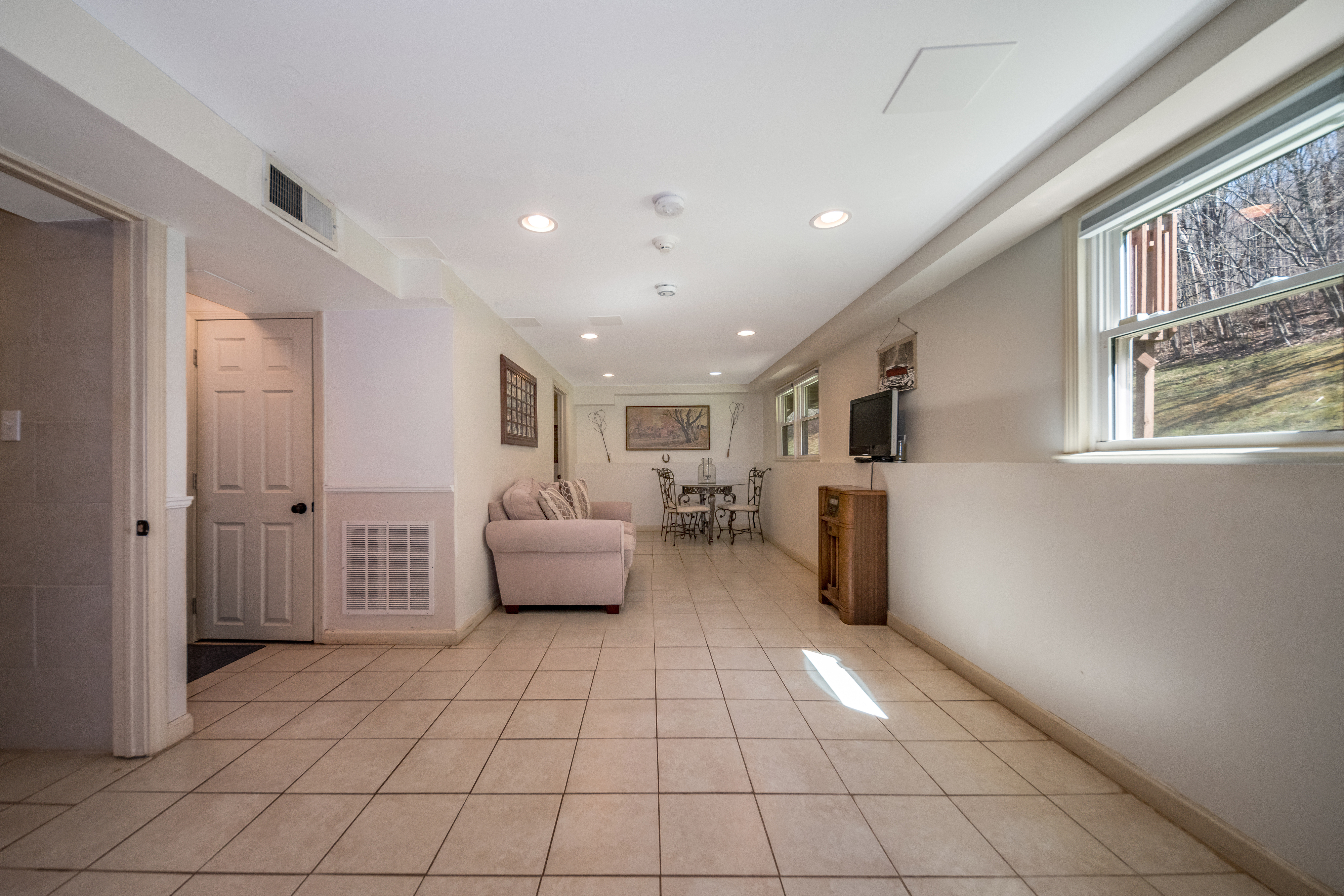  408-r Stage Coach Road - 物件實景