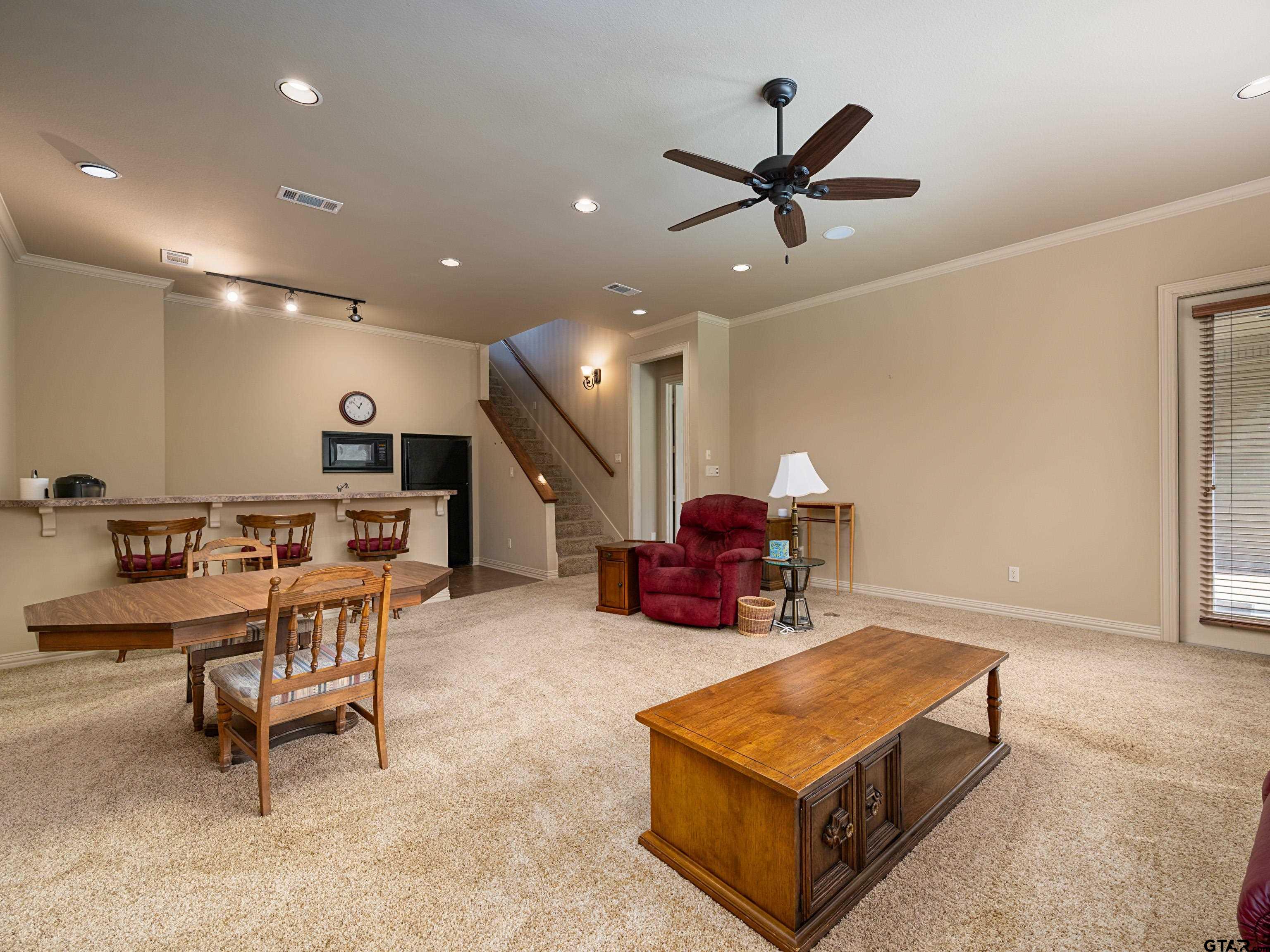 Tyler, Texas, 75703, United States, 4 Bedrooms Bedrooms, ,6 BathroomsBathrooms,Residential,For Sale,1965330