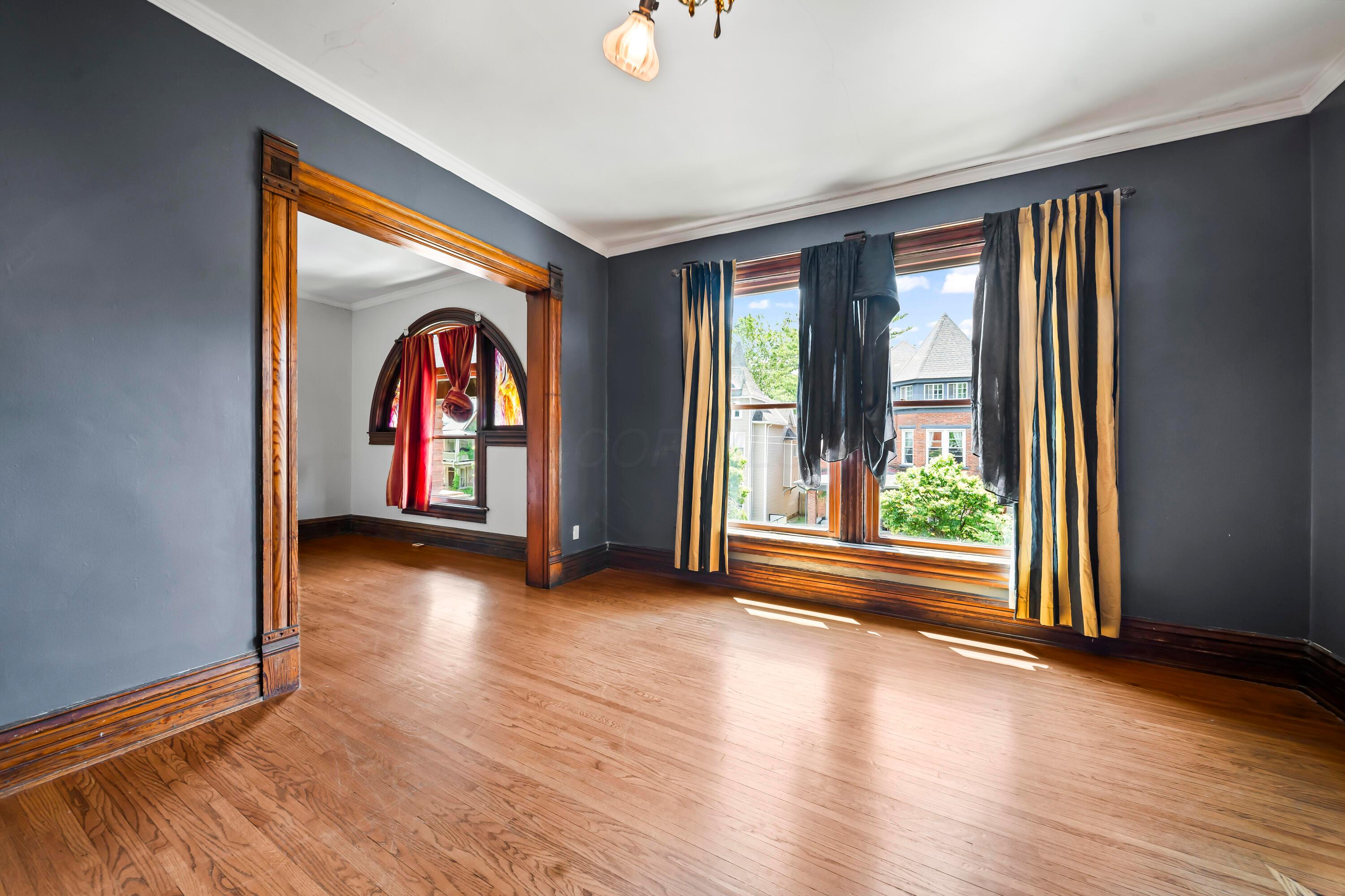 Columbus, Ohio, 43205, United States, 4 Bedrooms Bedrooms, ,3 BathroomsBathrooms,Residential,For Sale,1866885