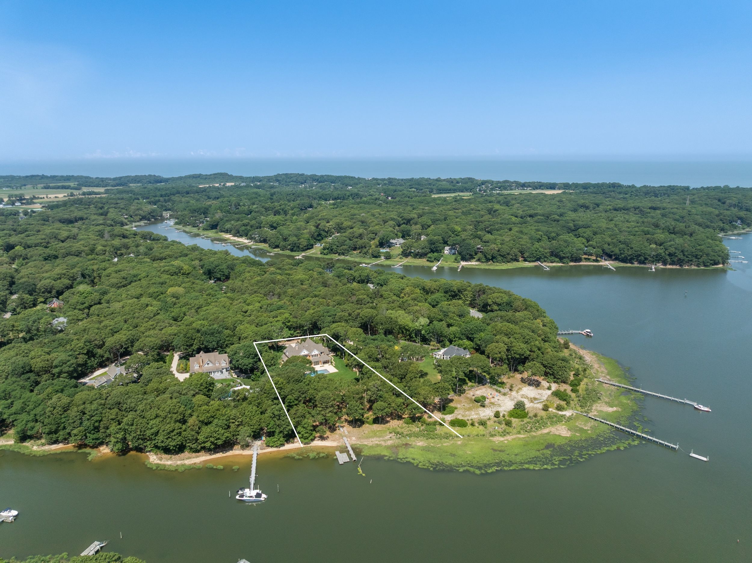  1775 Point Pleasant Road, Mattituck, NY 11952 - 物件實景
