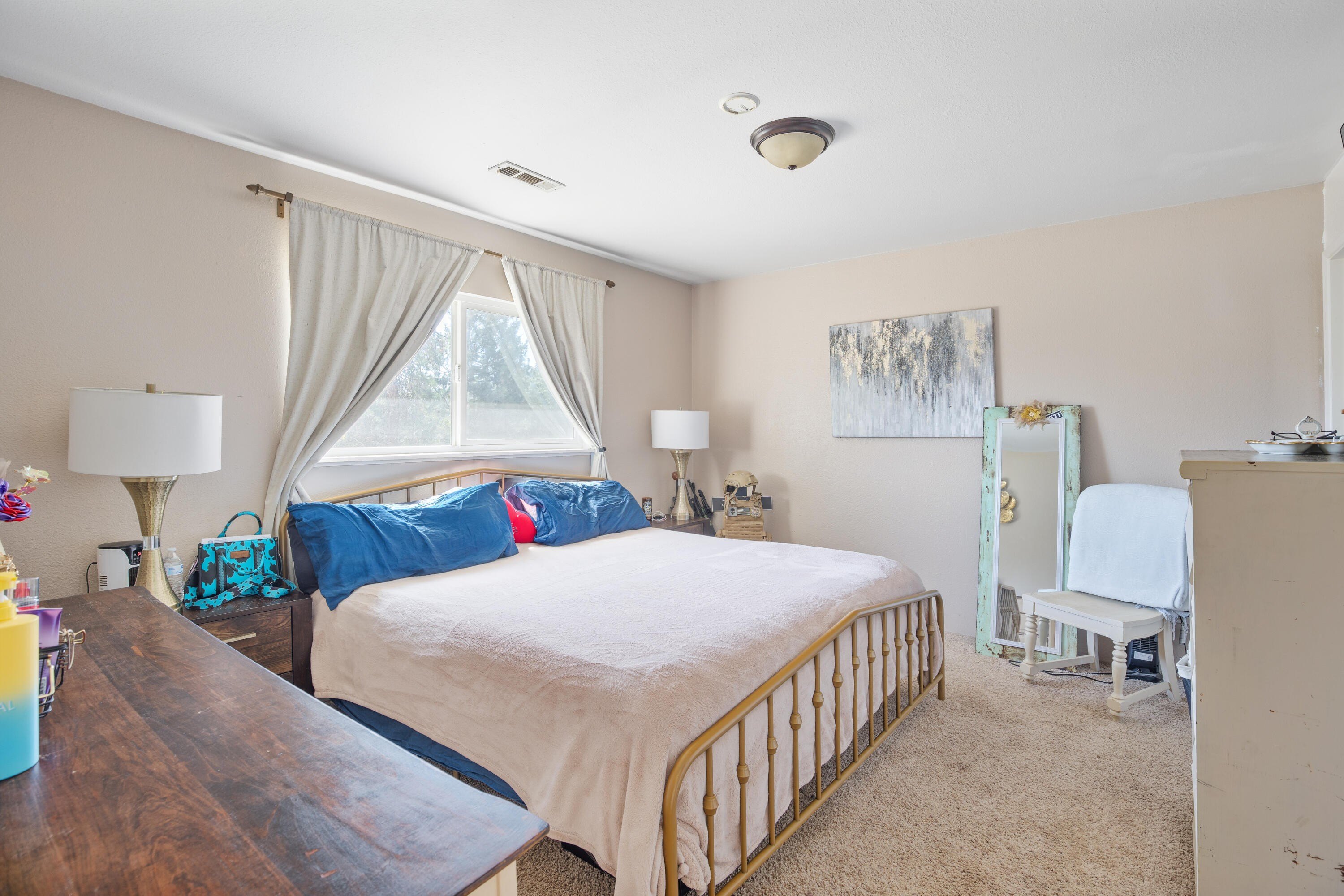 Williams, Oregon, 97544, United States, 3 Bedrooms Bedrooms, ,2 BathroomsBathrooms,Residential,For Sale,1983882