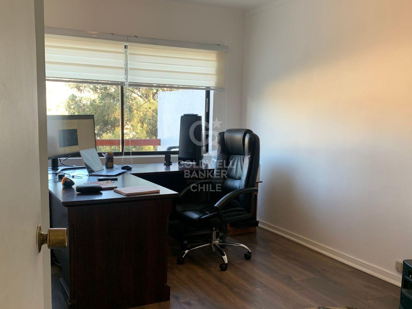 Viña Del Mar, Chile, 6 Bedrooms Bedrooms, ,3 BathroomsBathrooms,Residential,For Sale,1728668