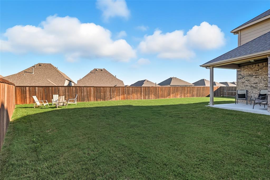 Oak Point, Texas, 75068, United States, 4 Bedrooms Bedrooms, ,3 BathroomsBathrooms,Residential,For Sale,1976023