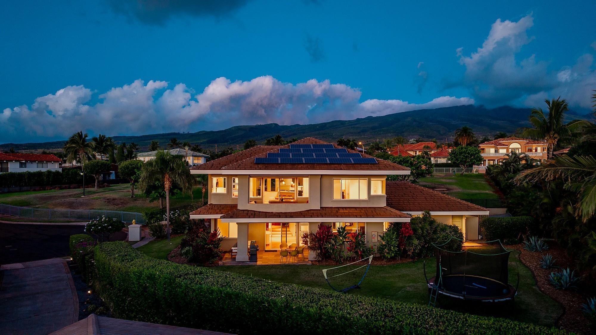 Lahaina, Hawaii, 96761, United States, 4 Bedrooms Bedrooms, ,4 BathroomsBathrooms,Residential,For Sale,1901964
