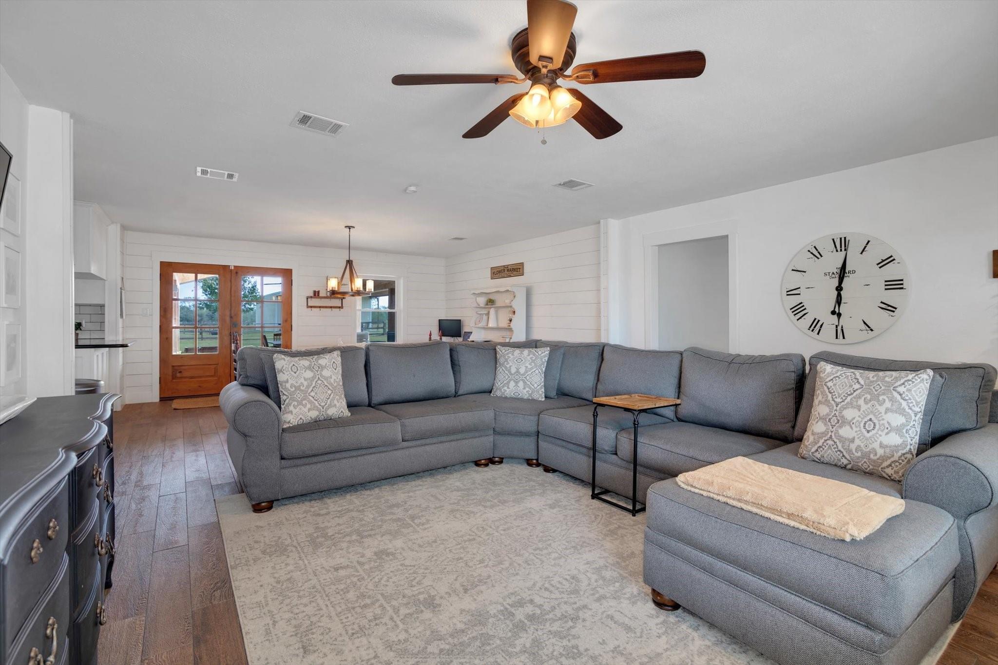13708 Bohemian Hall Rd., Crosby, Texas, 77532, United States, 5 Bedrooms Bedrooms, ,3 BathroomsBathrooms,Residential,For Sale,13708 Bohemian Hall Rd.,1652216