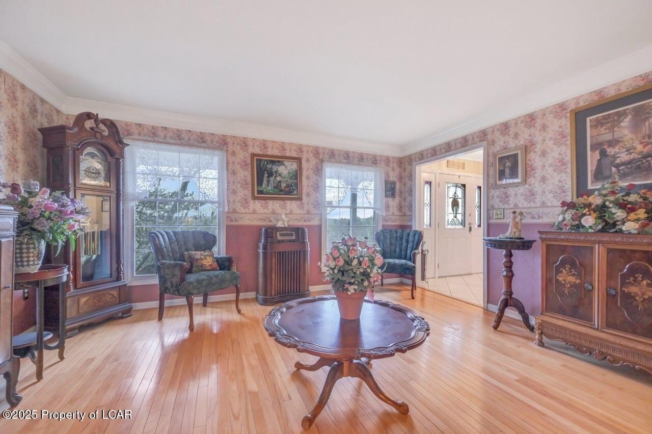 Sugarloaf, Pennsylvania, 18249, United States, 4 Bedrooms Bedrooms, ,3 BathroomsBathrooms,Residential,For Sale,1996756