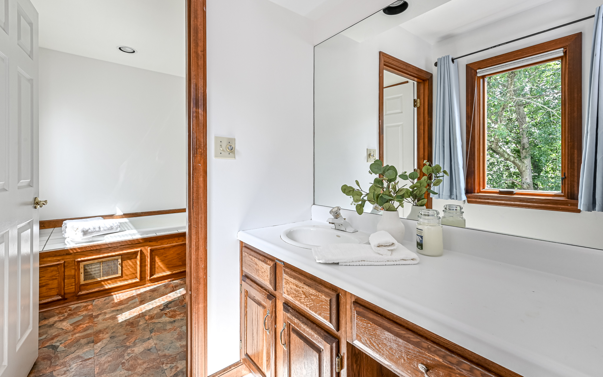  111 Timberwood Drive, Glenshaw, PA 15116 - 物件實景