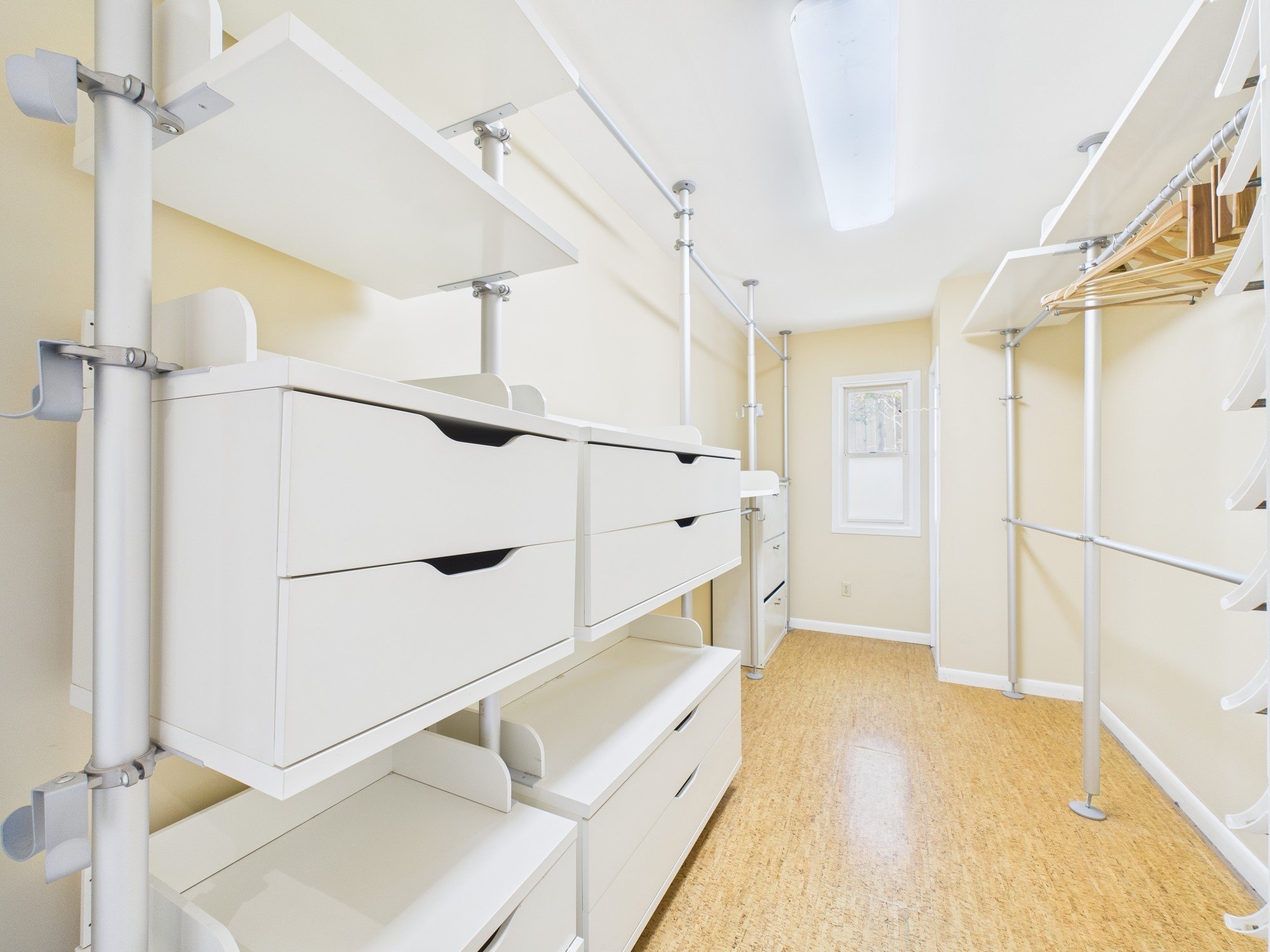 Houston, Texas, 77056, United States, 3 Bedrooms Bedrooms, ,3 BathroomsBathrooms,Residential,For Sale,1984170