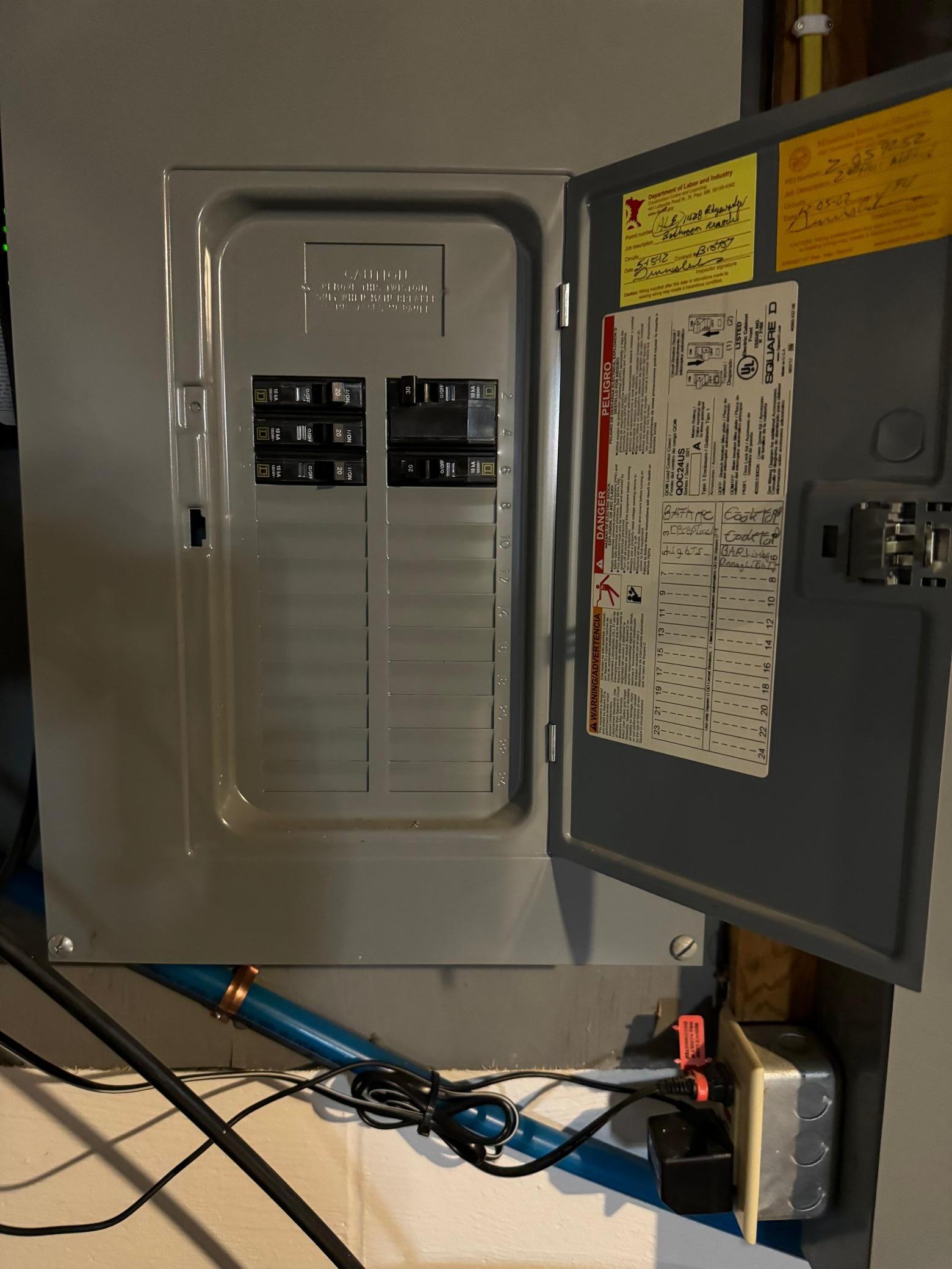 Albert Lea, Minnesota, 56007, United States, 4 Bedrooms Bedrooms, ,2 BathroomsBathrooms,Residential,For Sale,1977784