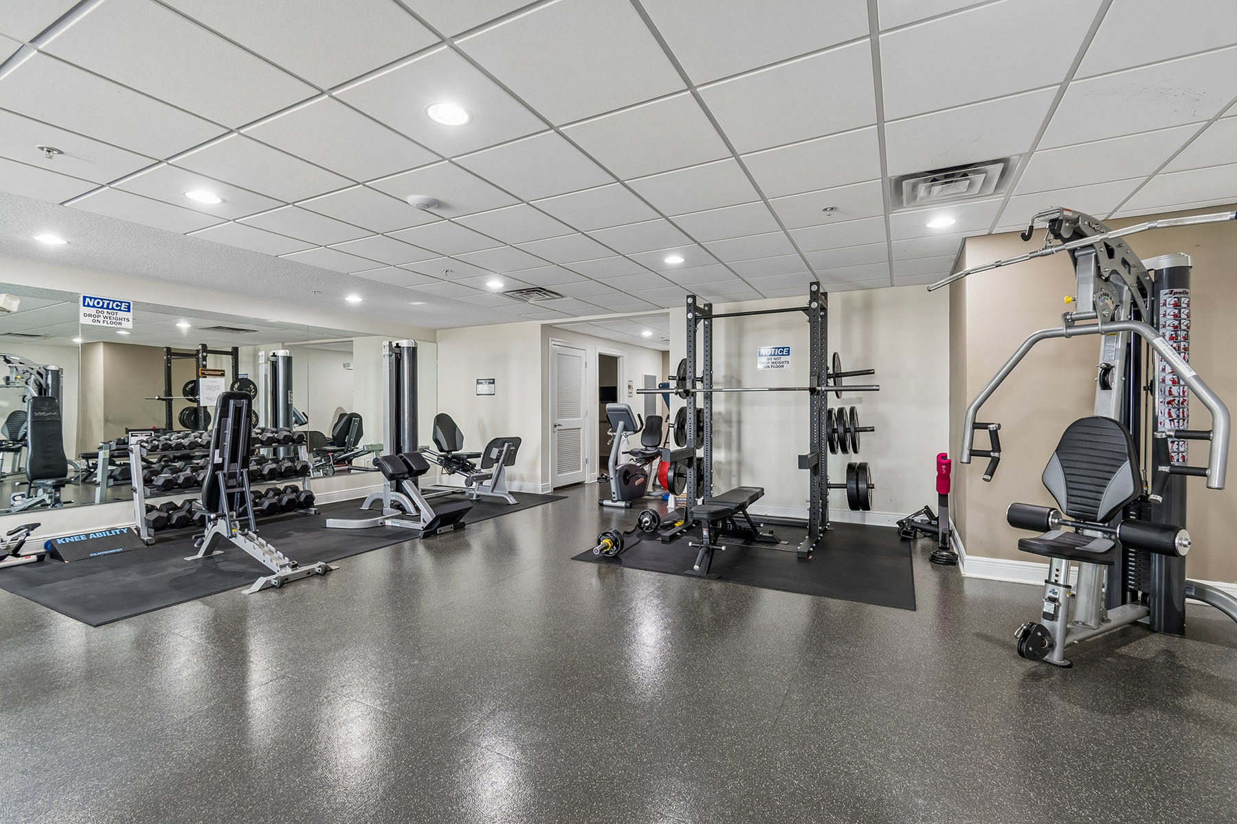  STATION SQUARE CONDO - 物件實景