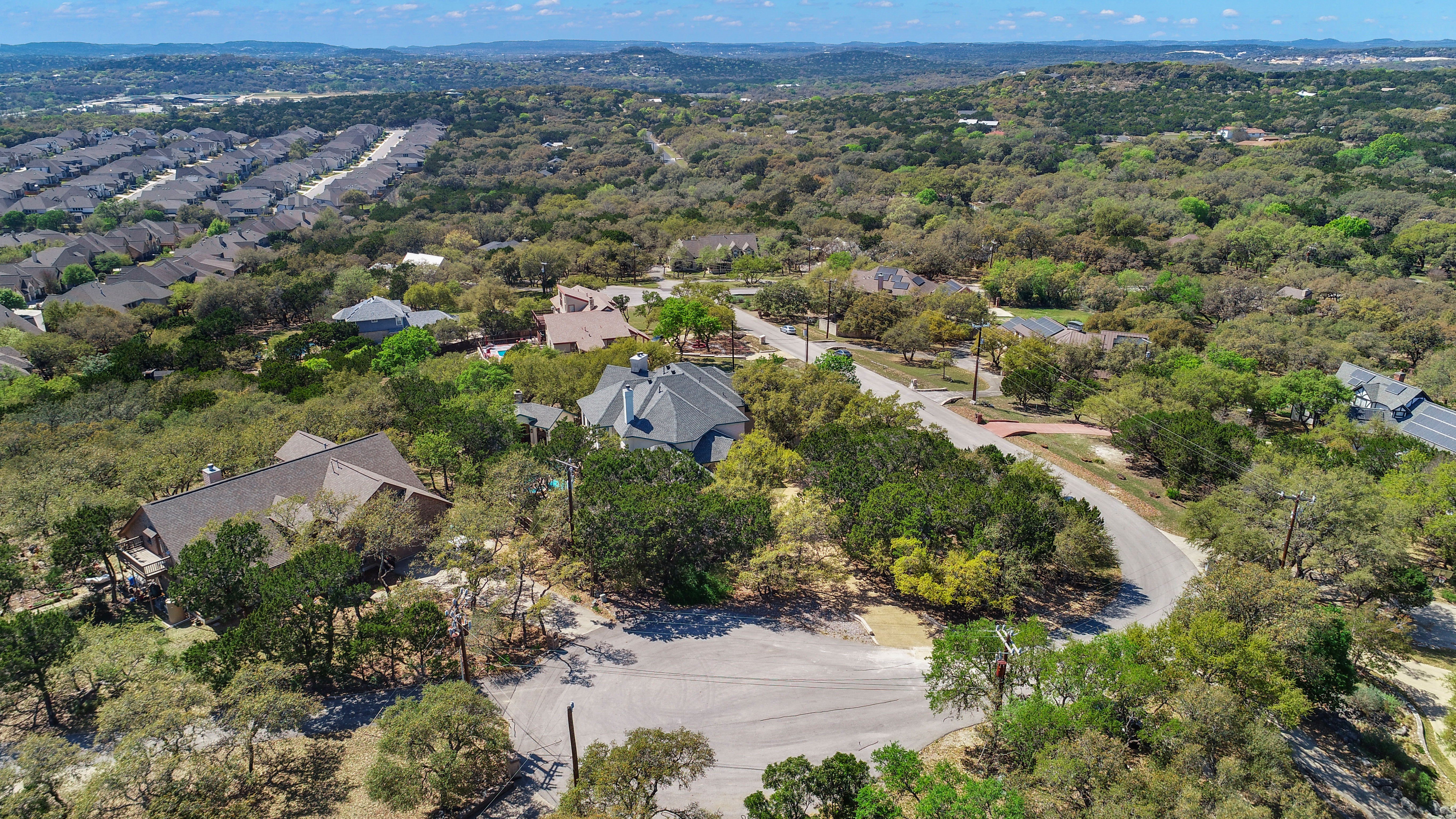  Luxury Living with Hilltop Views - 物件實景