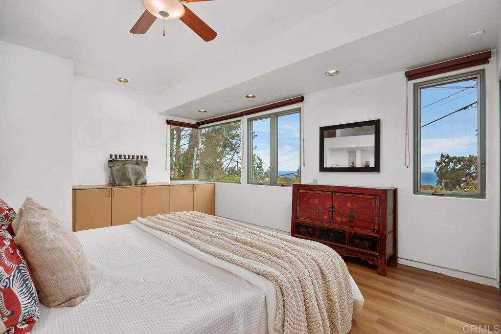 Del Mar, California, 92014, United States, 5 Bedrooms Bedrooms, ,5 BathroomsBathrooms,Residential,For Sale,1837047