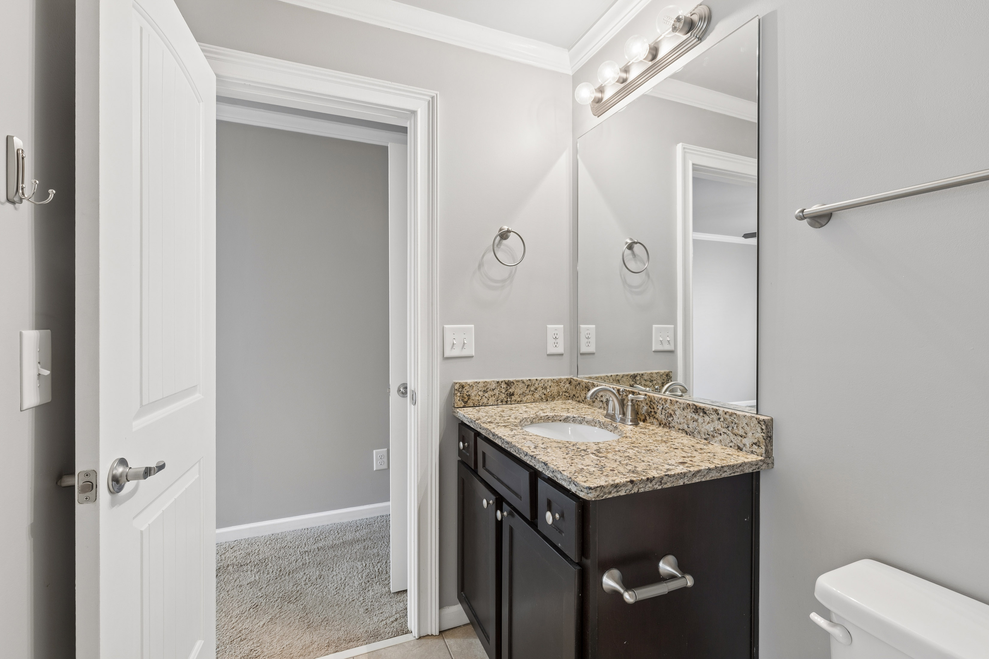  Beautiful Townhome in Fantastic Decatur Location - 物件實景