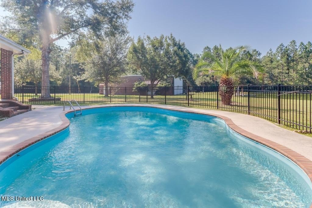 Vancleave, Mississippi, 39565, United States, 3 Bedrooms Bedrooms, ,3 BathroomsBathrooms,Residential,For Sale,1975033