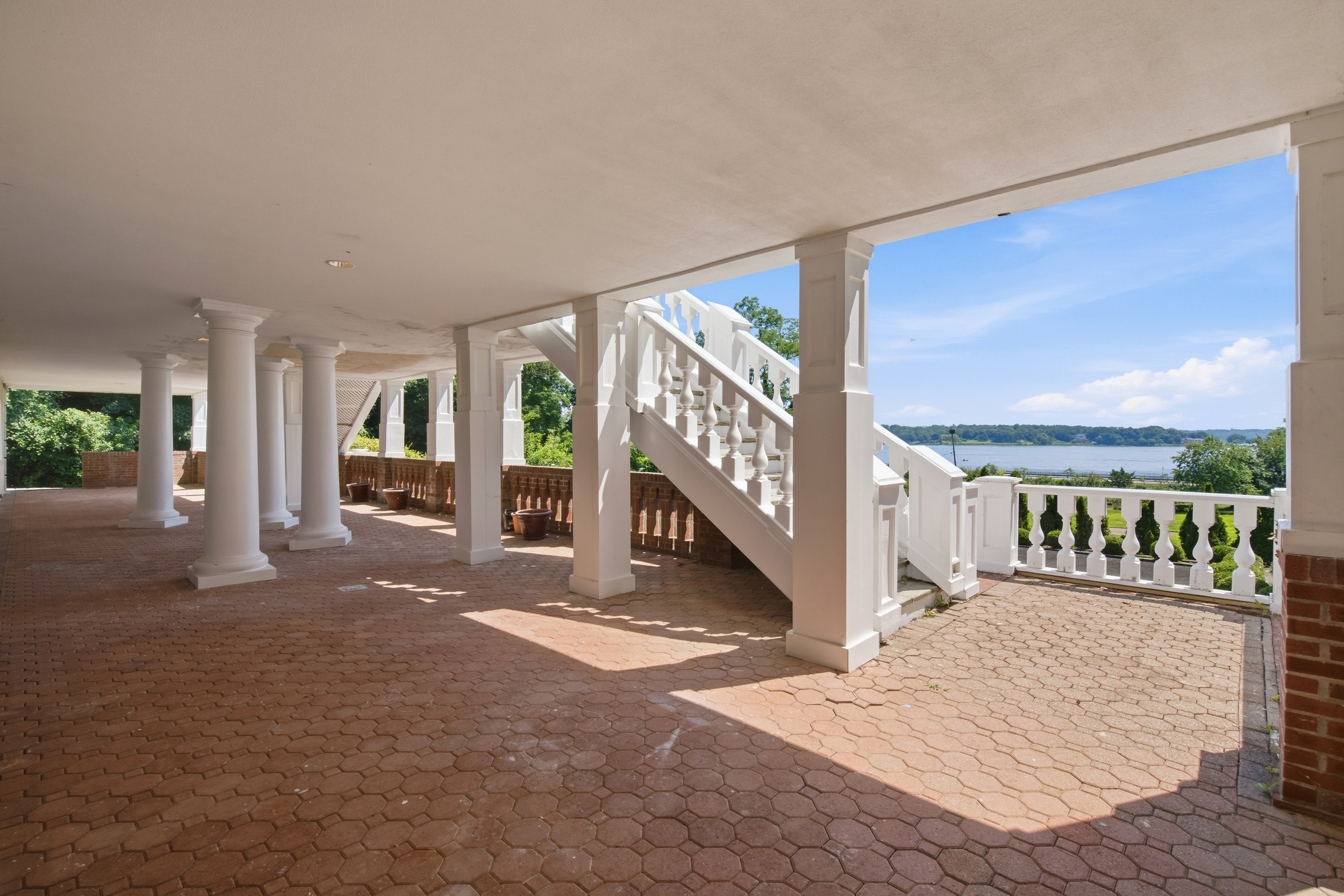 1007 W Shore Road, Mill Neck, NY, 11765 - 物件實景