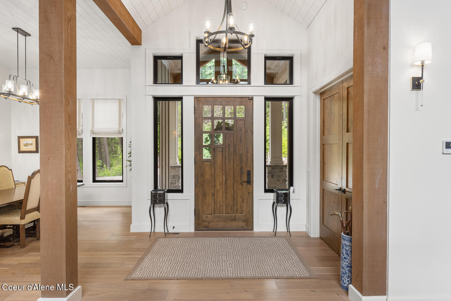 Coeur d'Alene, Idaho, 83814, United States, 4 Bedrooms Bedrooms, ,4 BathroomsBathrooms,Residential,For Sale,1851825
