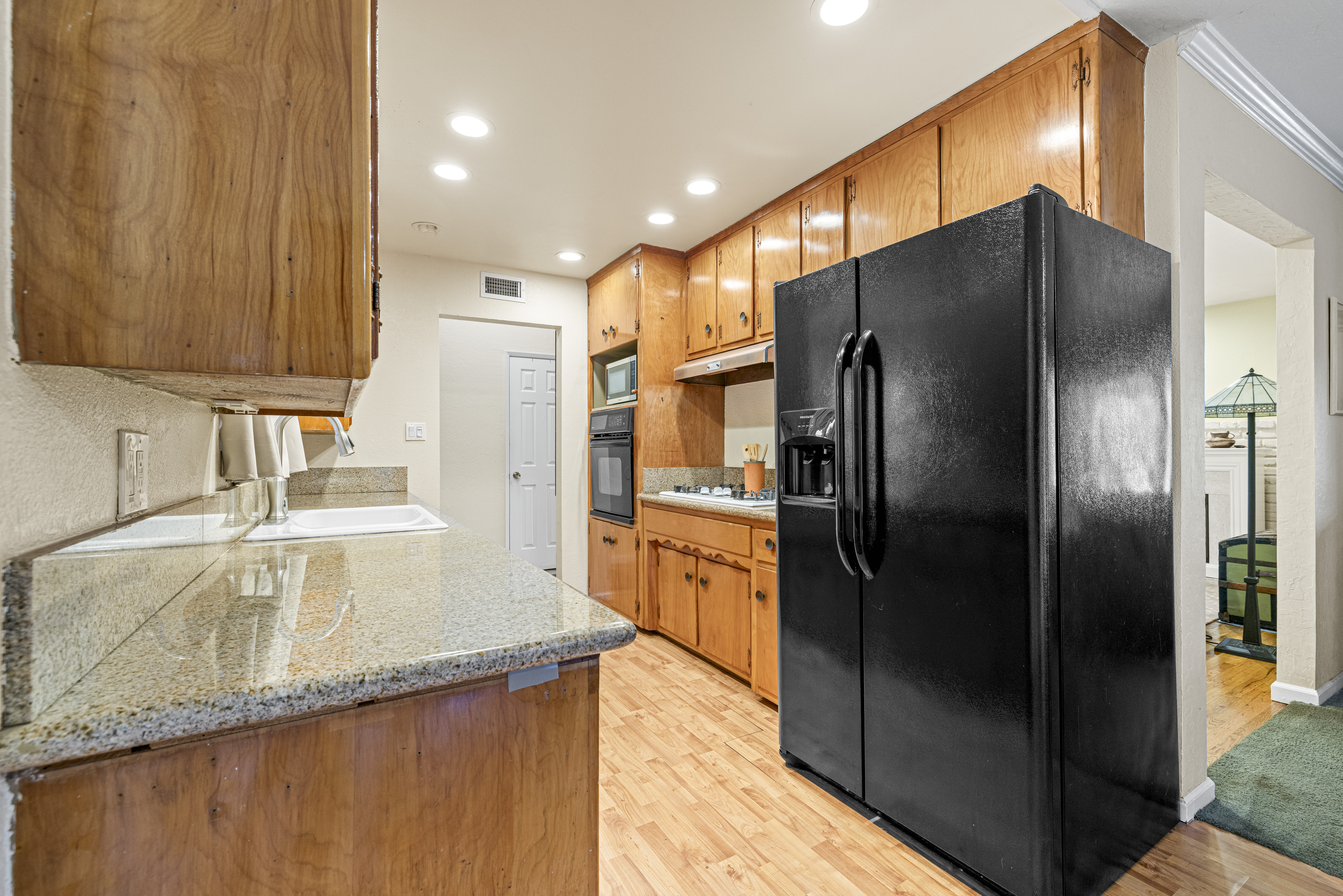  8719 Mohawk Way, Fair Oaks, CA 95628 - 物件實景