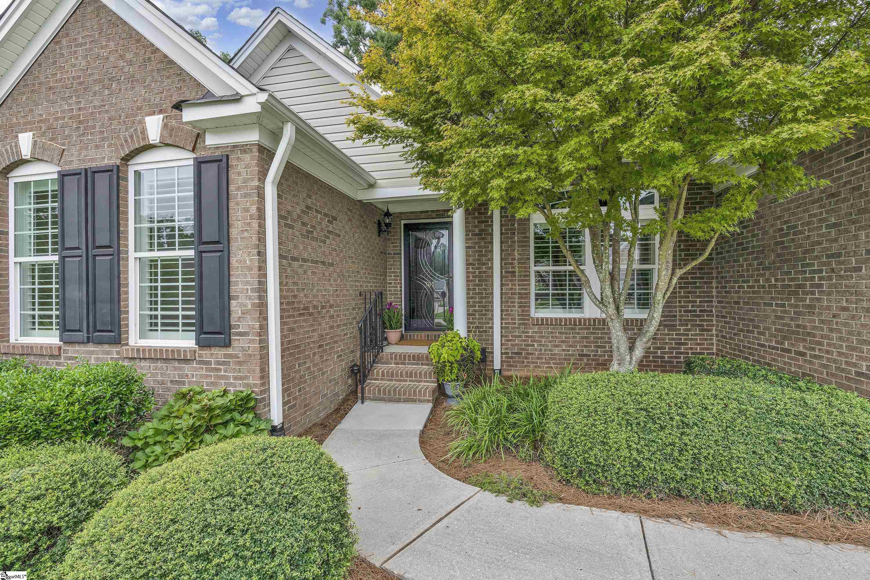 Simpsonville, South Carolina, 29681, United States, 4 Bedrooms Bedrooms, ,3 BathroomsBathrooms,Residential,For Sale,1906304