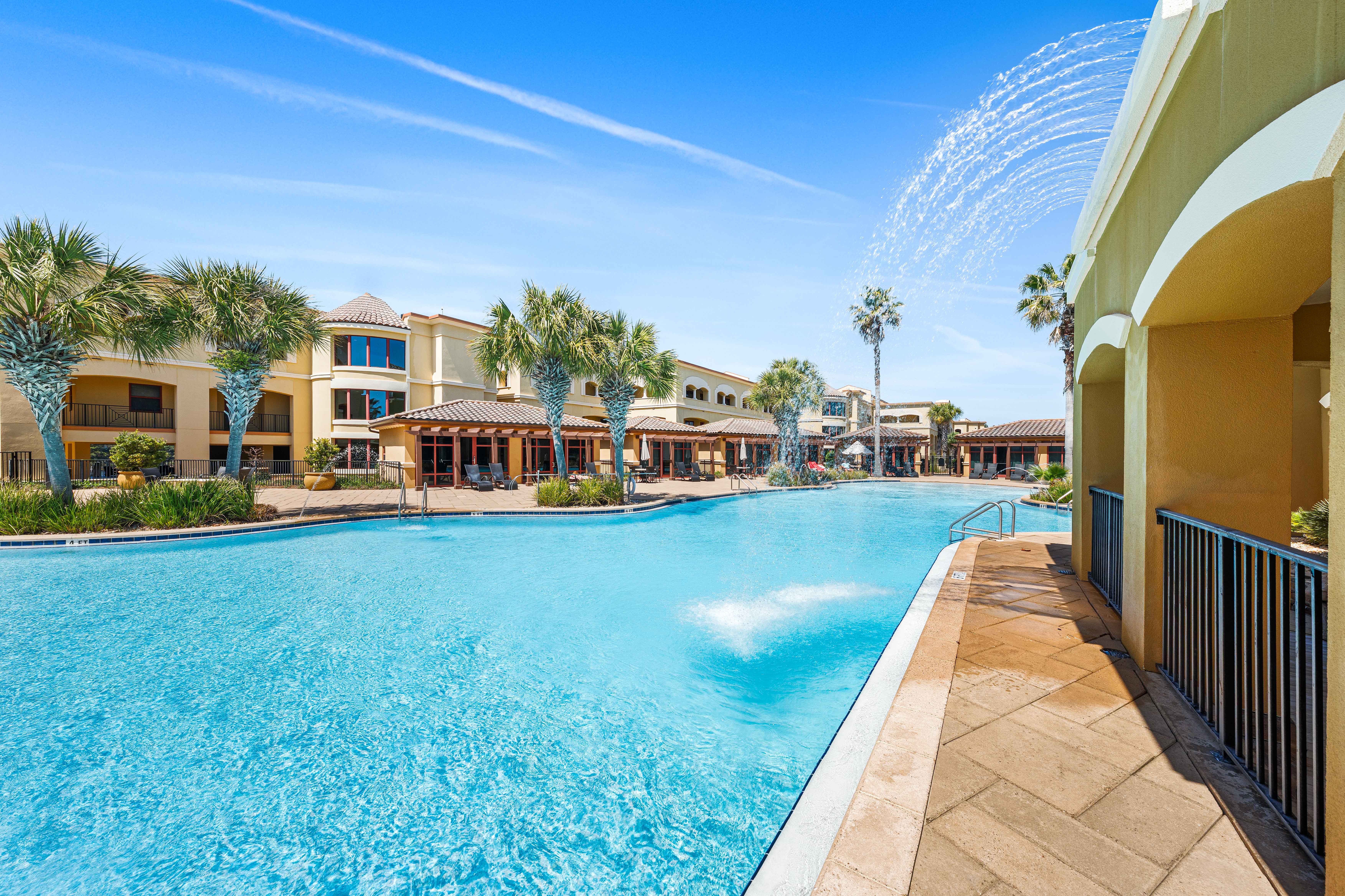  30A Waterfront Living  with Private Terrace & Panoramic Views - 物件實景
